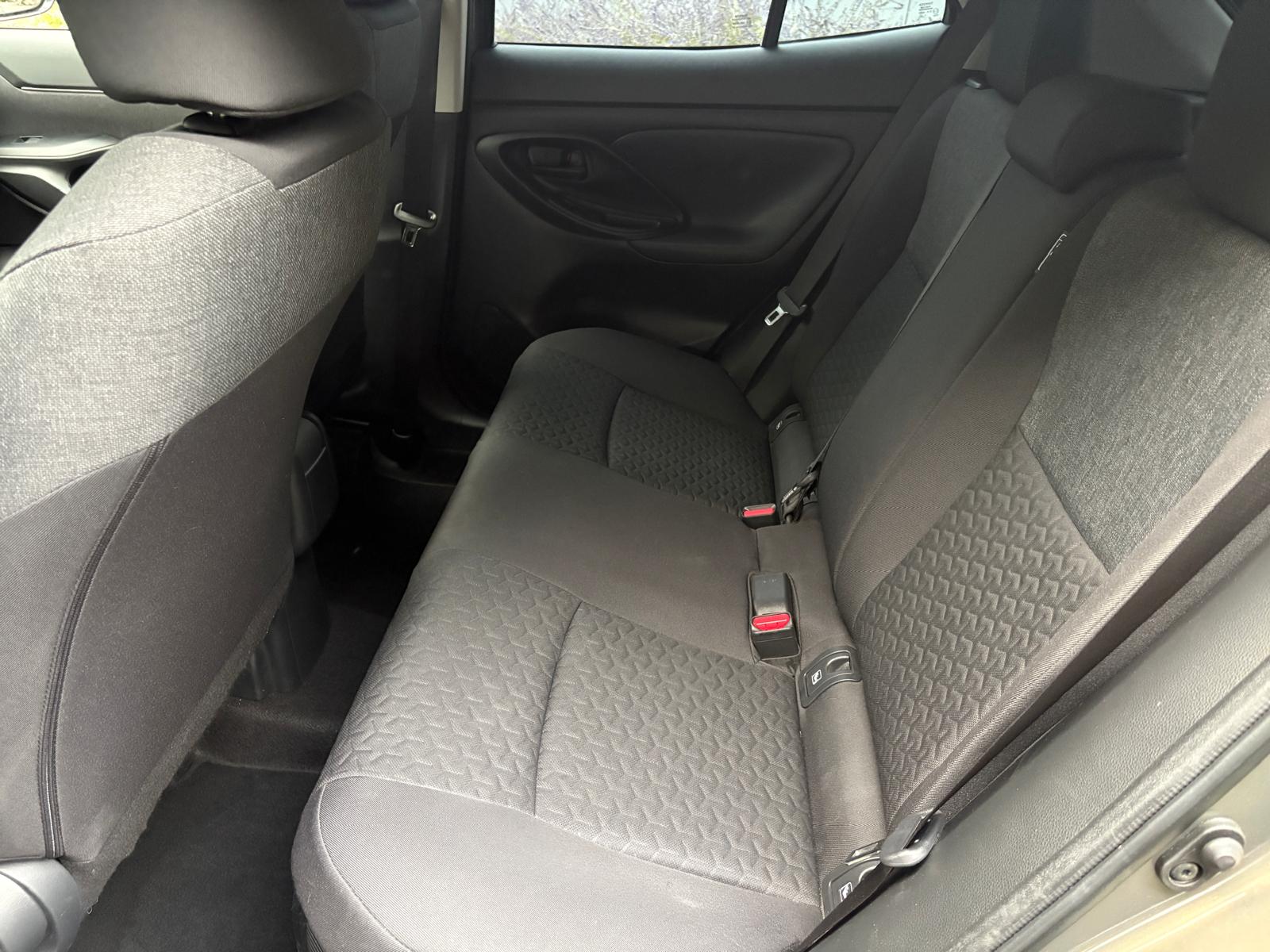 TOYOTA Yaris Cross 1.5 Comfort e-CVT-image-8
