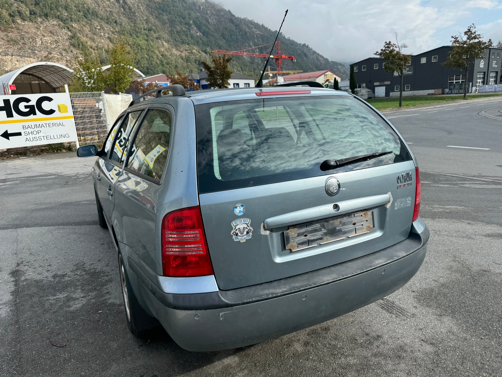 SKODA Octavia 2.0 Elegance 4x4-image-5