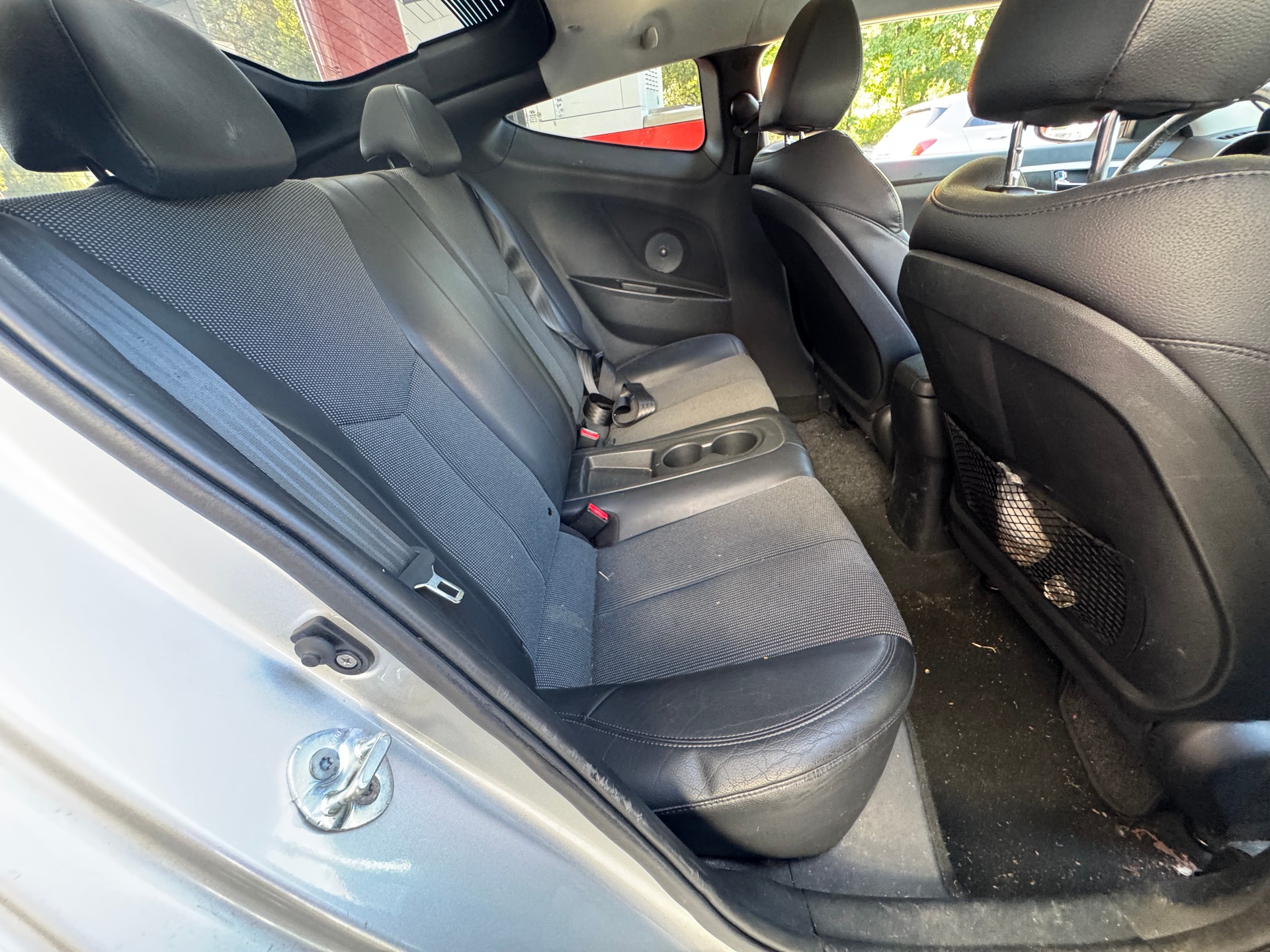 HYUNDAI Veloster 1.6 GDI DCT-image-9