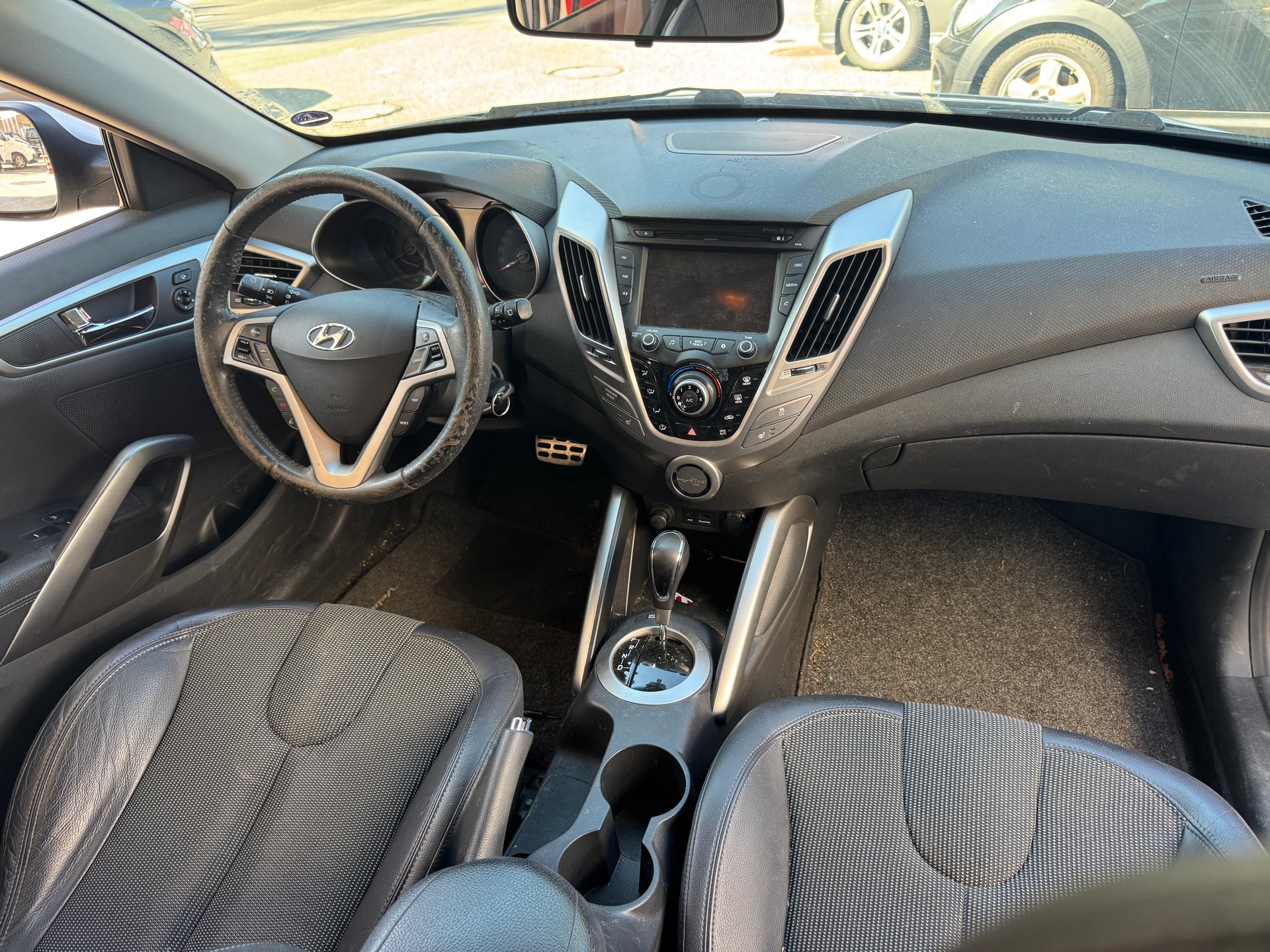 HYUNDAI Veloster 1.6 GDI DCT-image-10