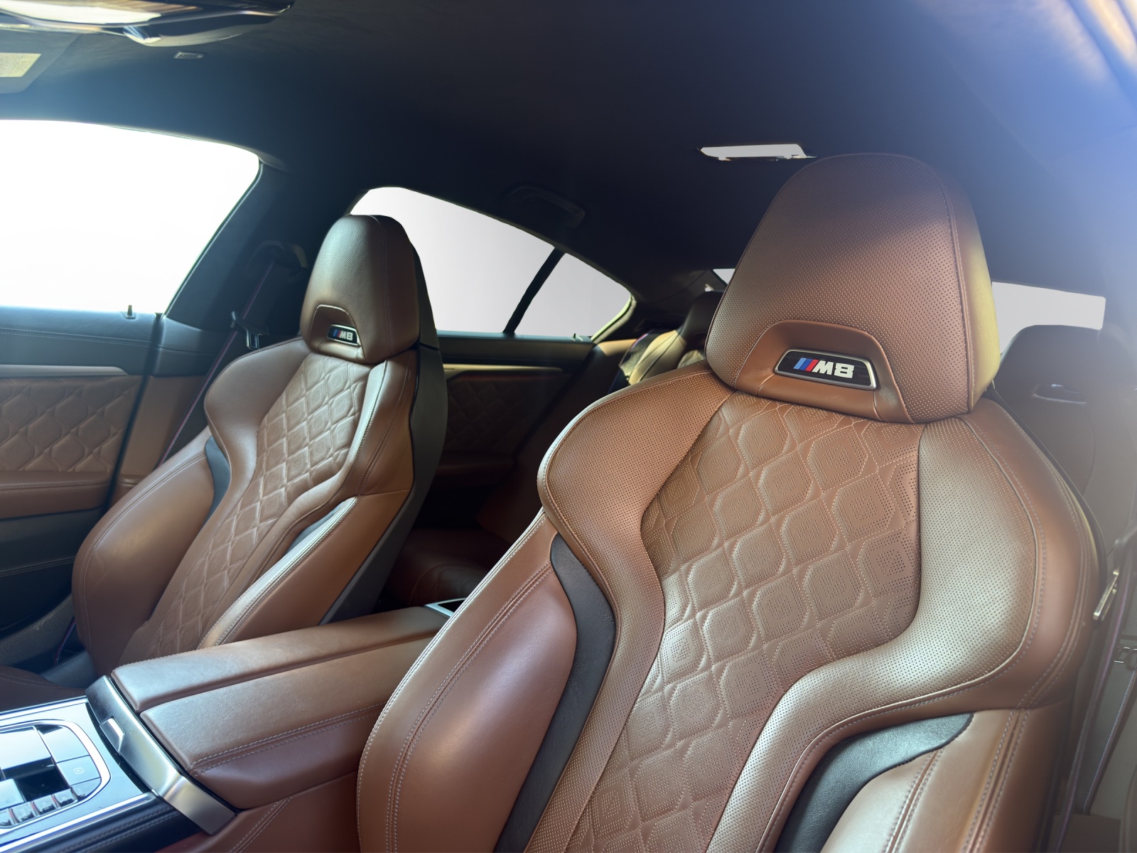 BMW BMW M8 xDrive M Competition Gran Coupé First Edition-image-9