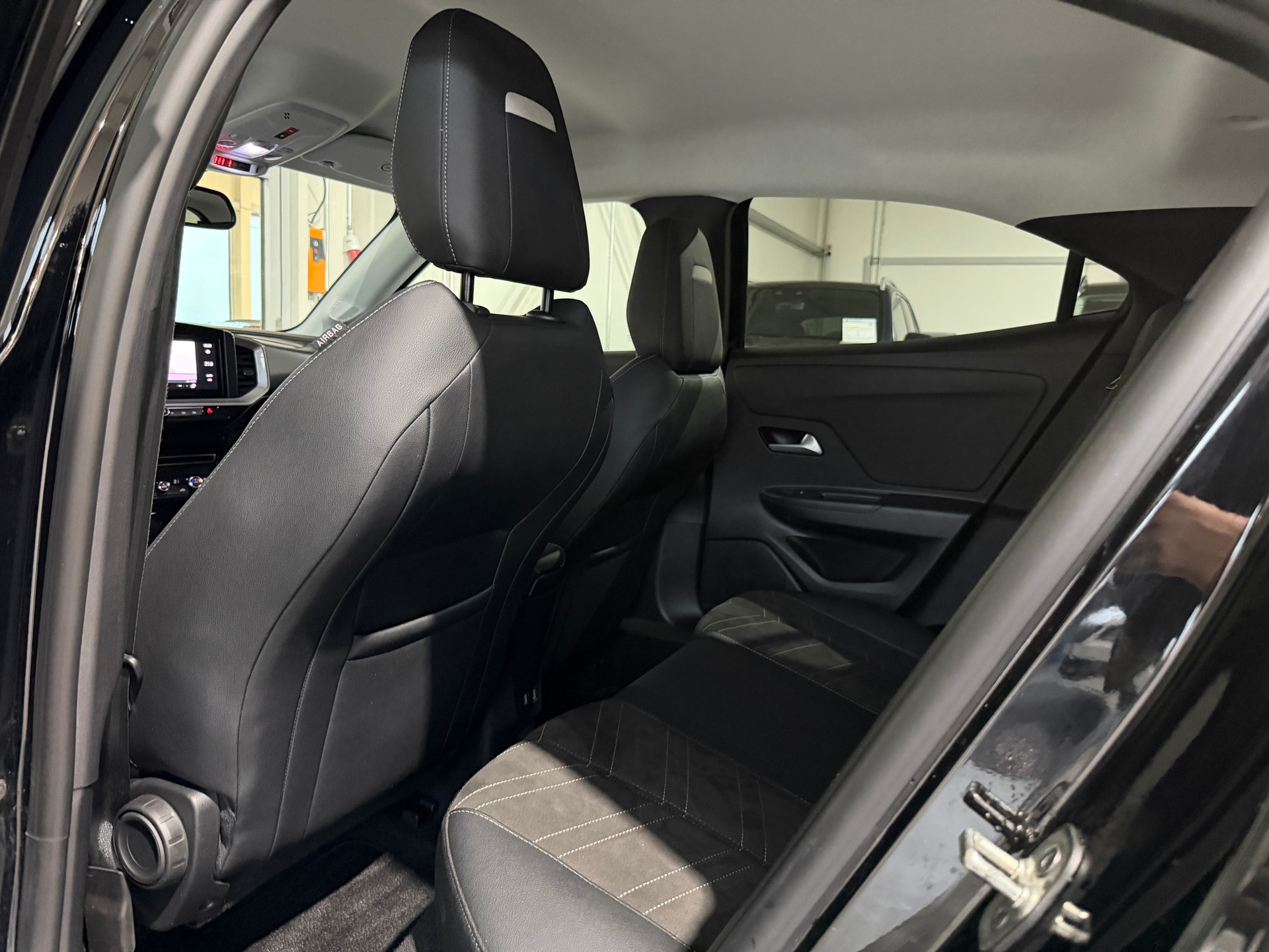 OPEL Mokka e Ultimate (CH)-image-12