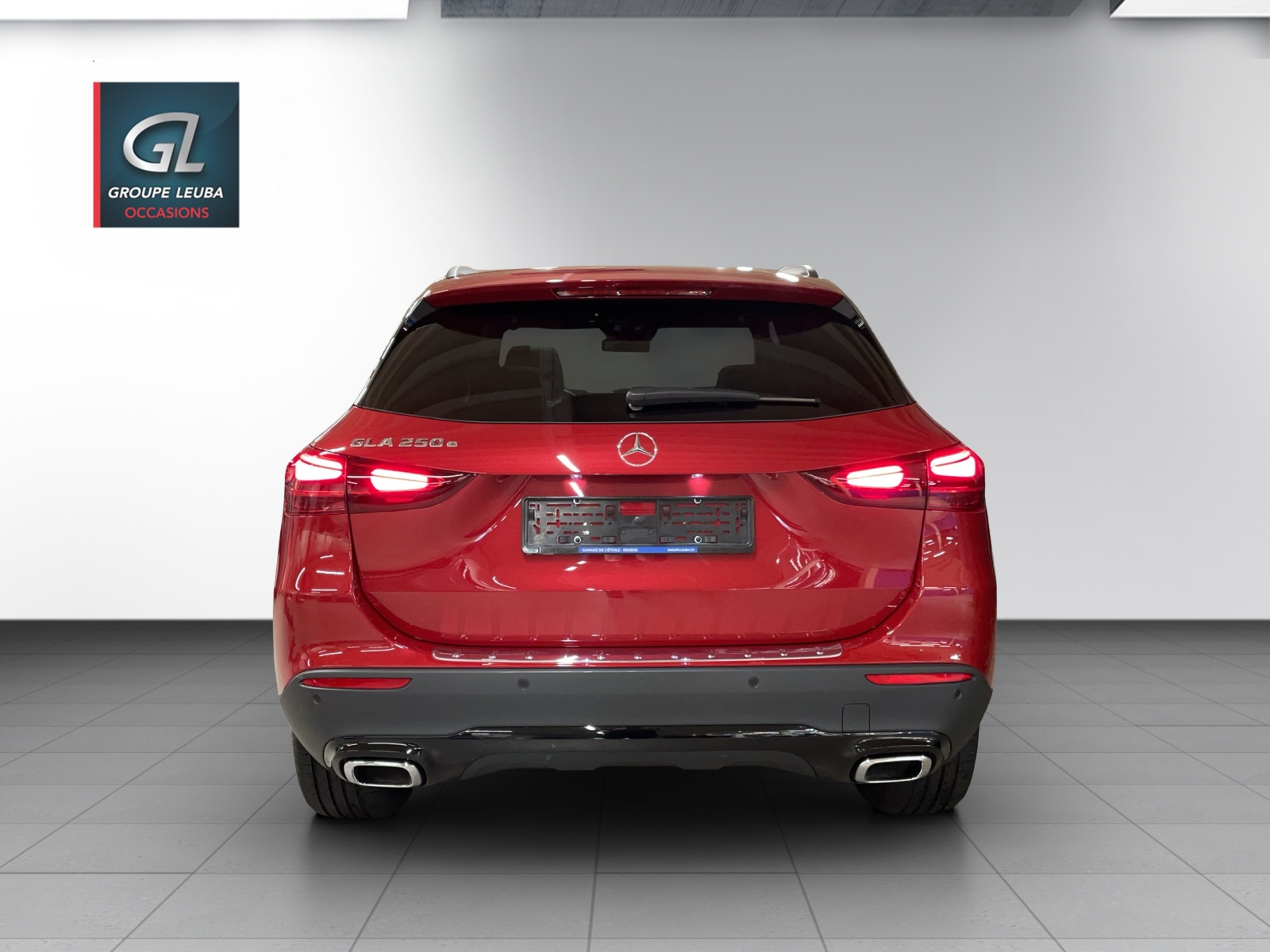 MERCEDES-BENZ GLA 250 e EQ Star 8G-DCT-image-3
