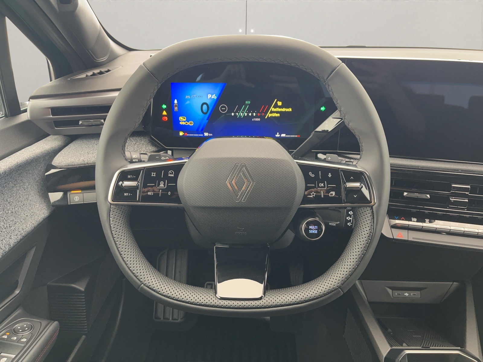 RENAULT Clio 1.2 TCe techno EDC-image-9