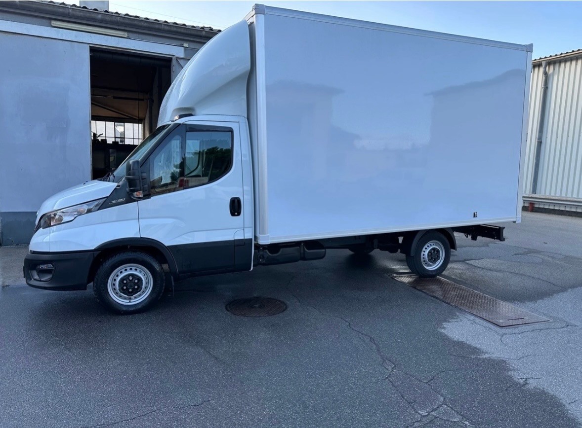 IVECO 35 S 18H A8-image-0