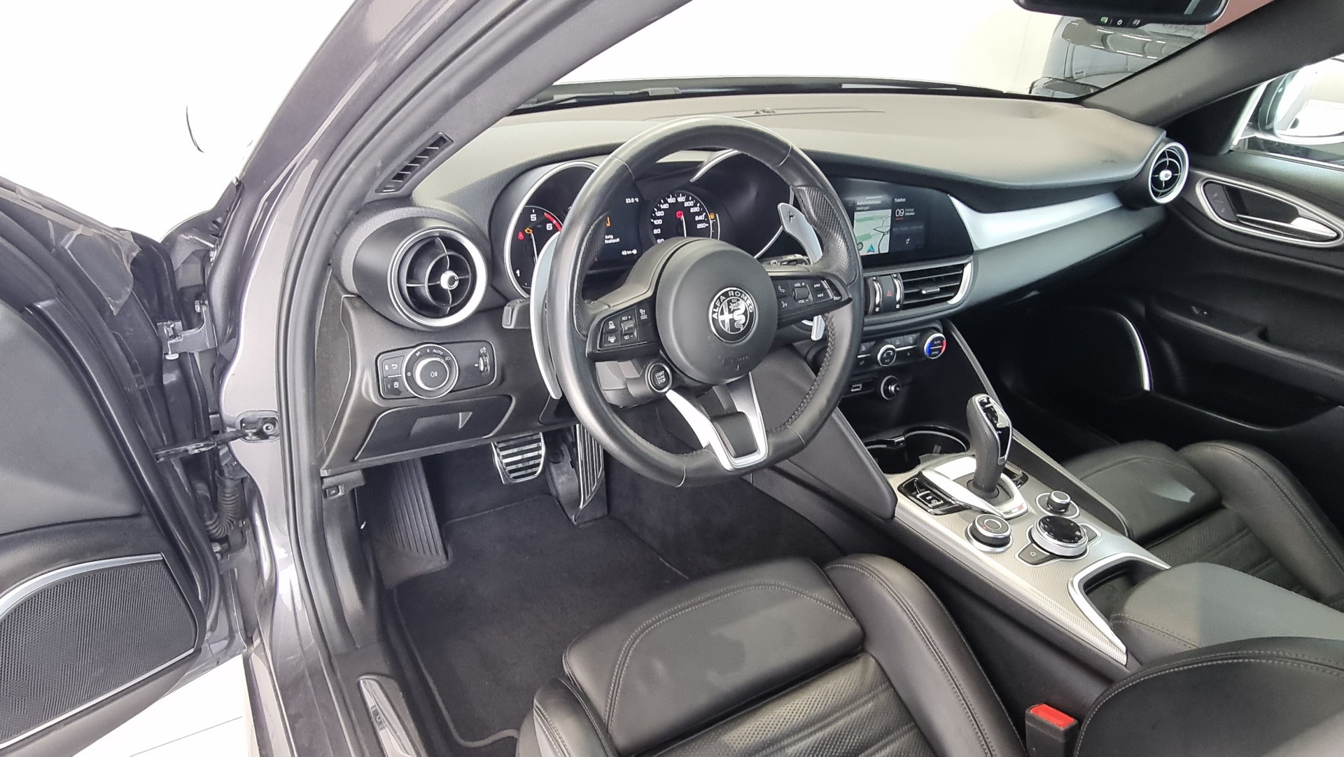 ALFA ROMEO Giulia 2.0 Q4 Veloce-image-15