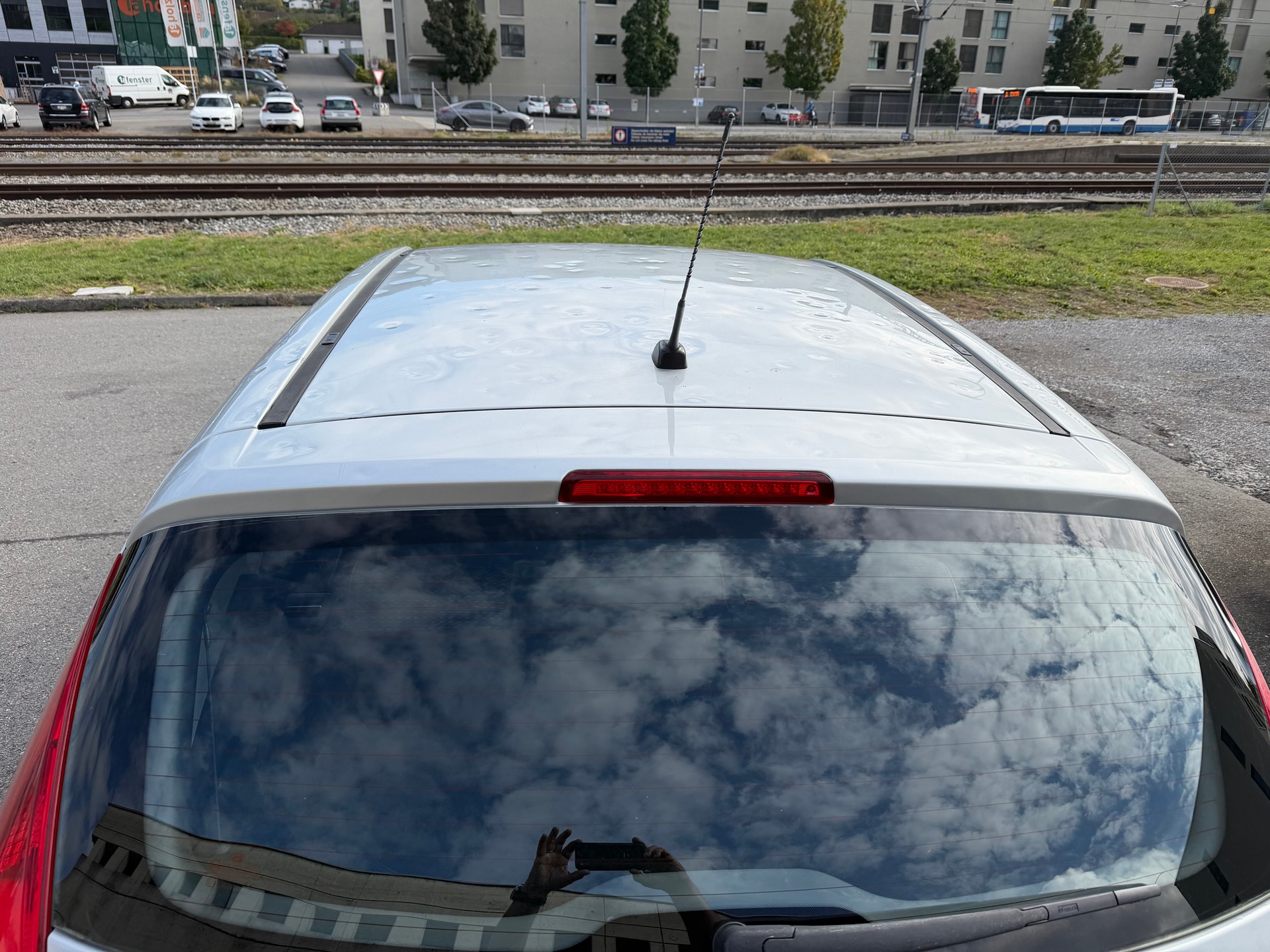 HYUNDAI i30 2.0 Premium Automatic-image-5
