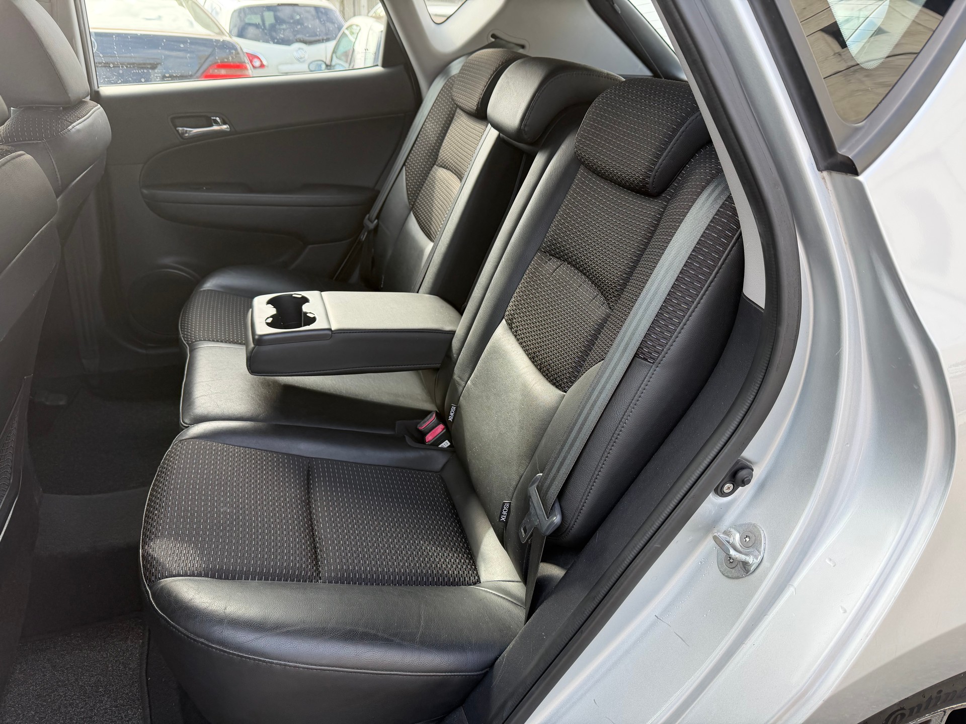 HYUNDAI i30 2.0 Premium Automatic-image-7