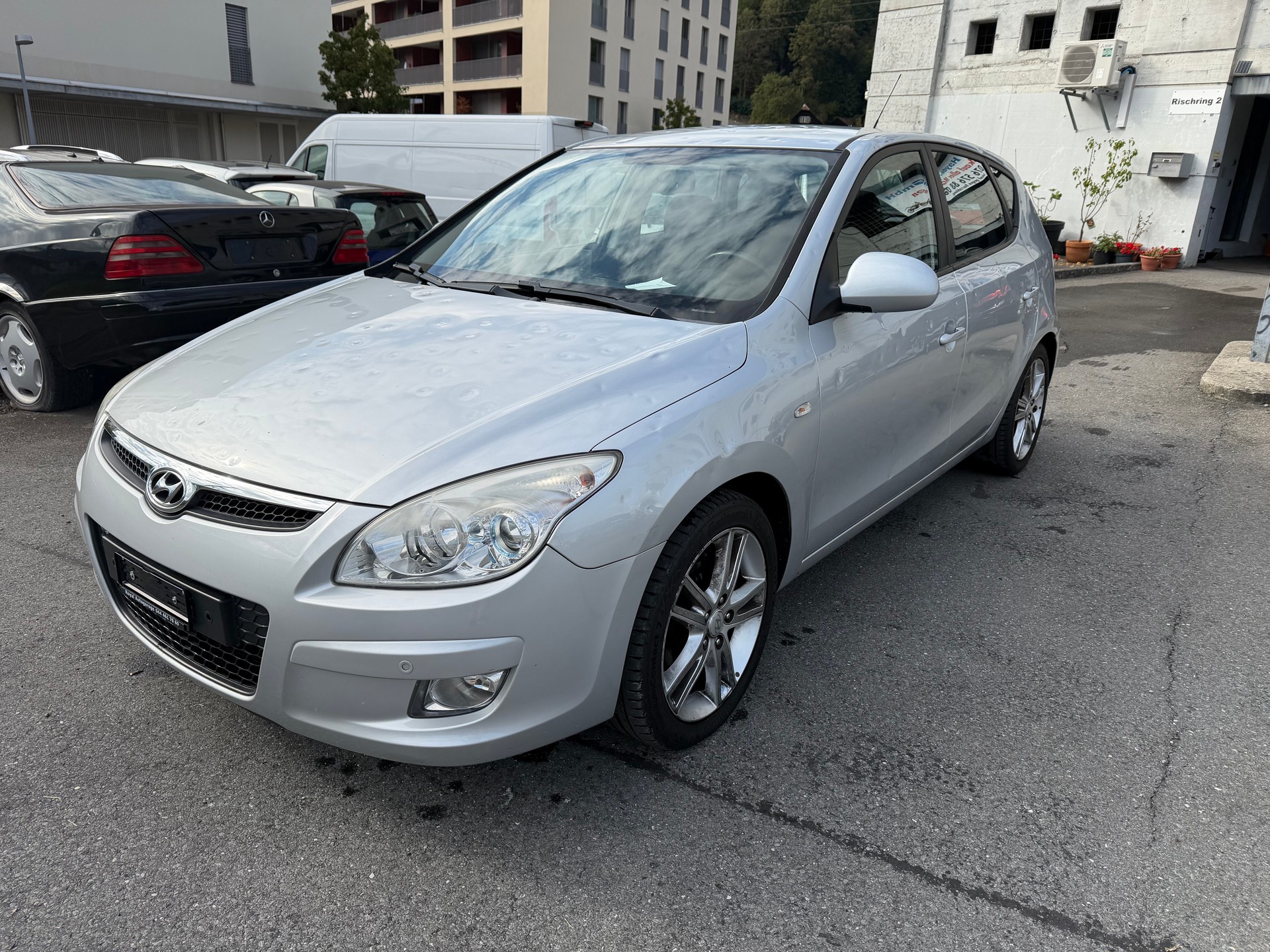 HYUNDAI i30 2.0 Premium Automatic-image-3
