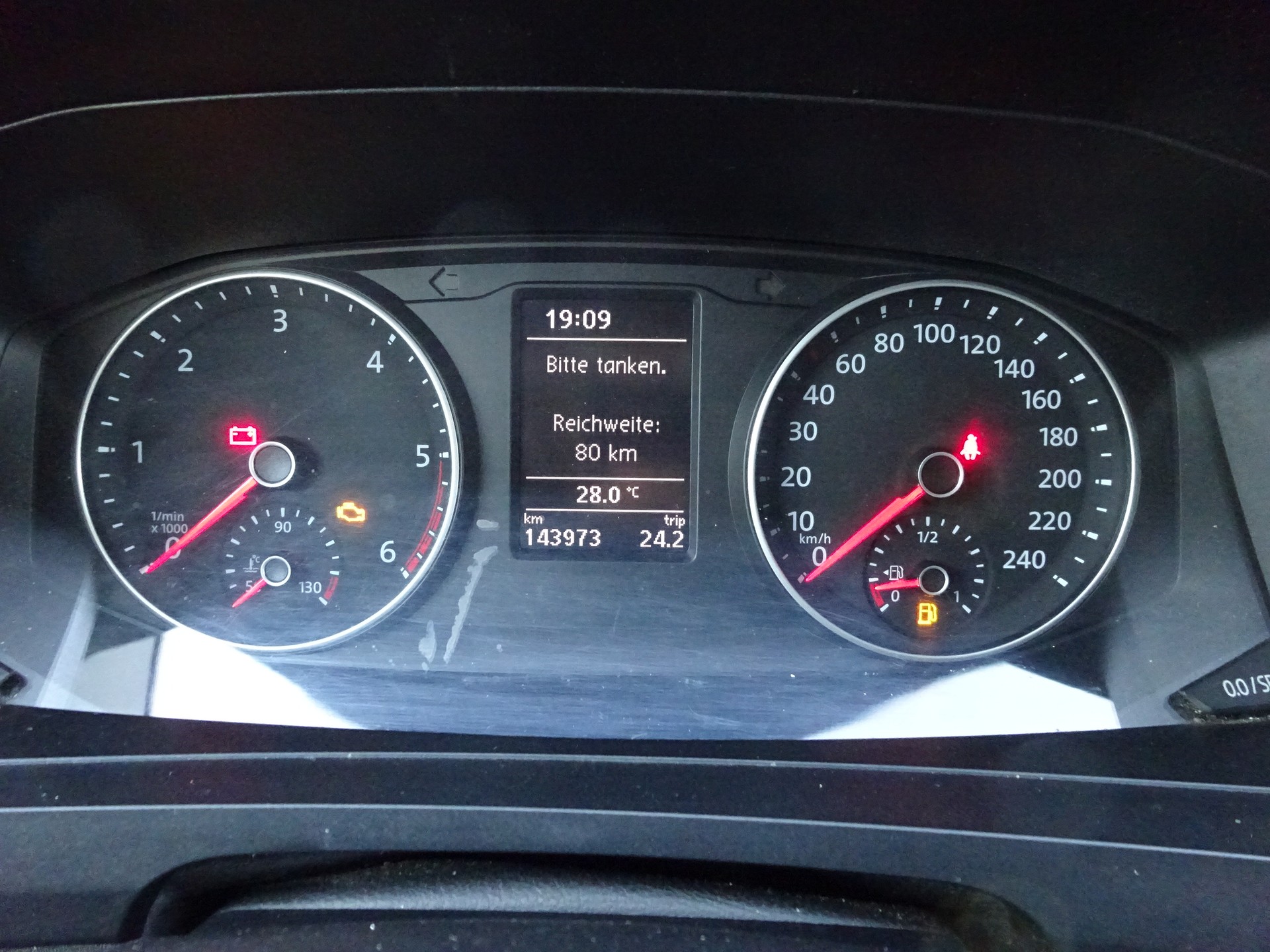 VW T6 2.0 TDI 4Motion long-image-10