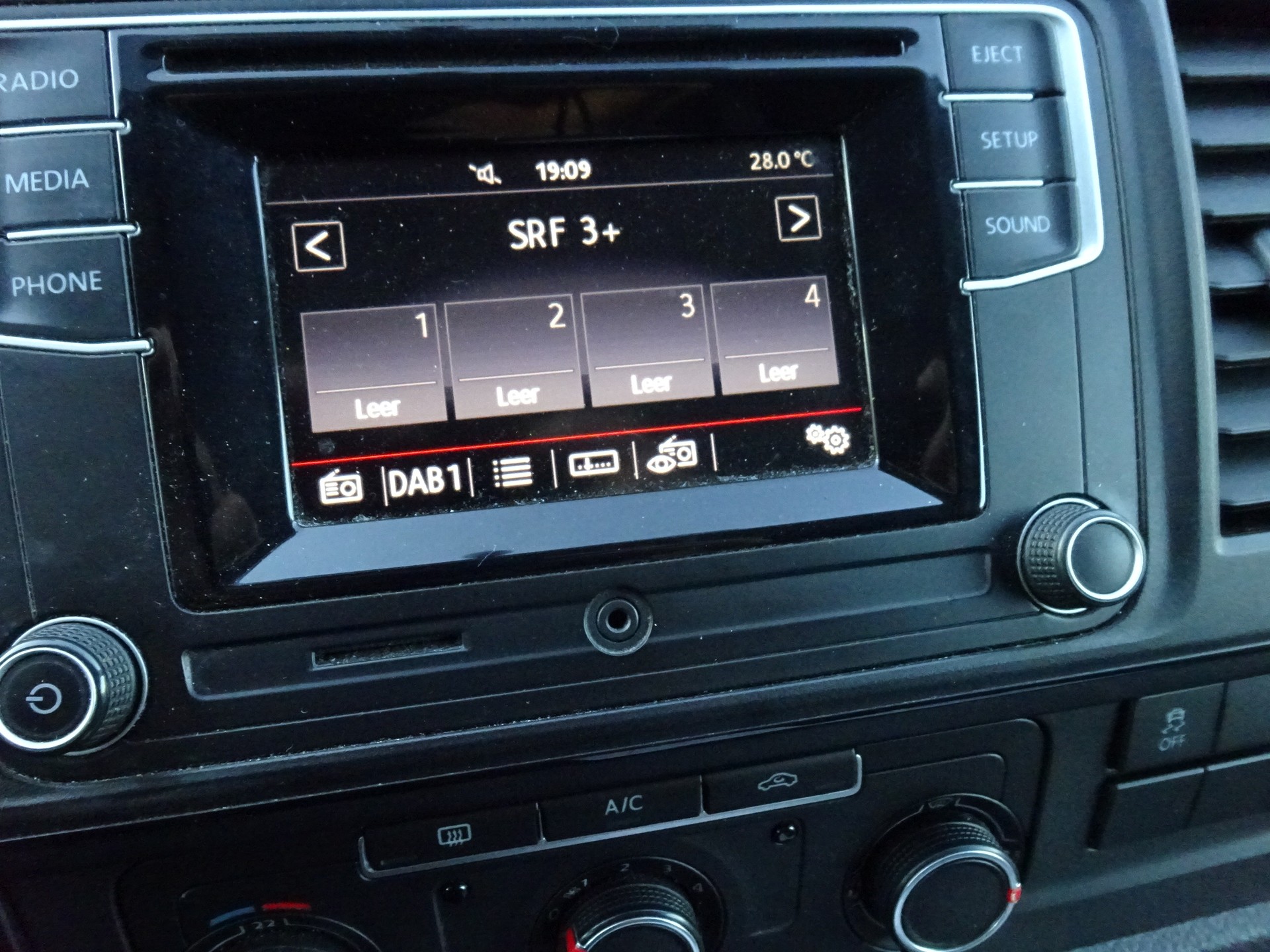 VW T6 2.0 TDI 4Motion long-image-6