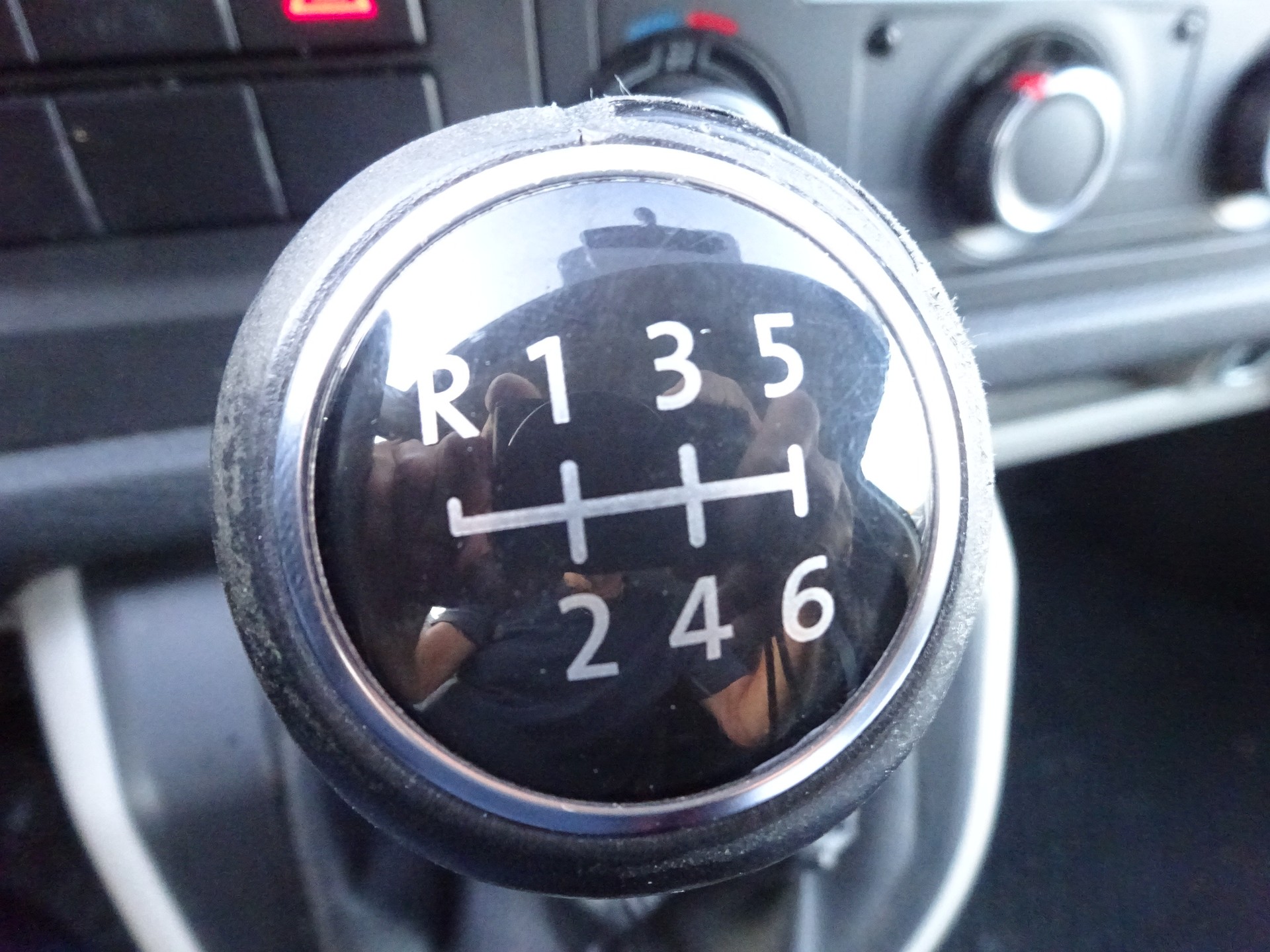 VW T6 2.0 TDI 4Motion long-image-9
