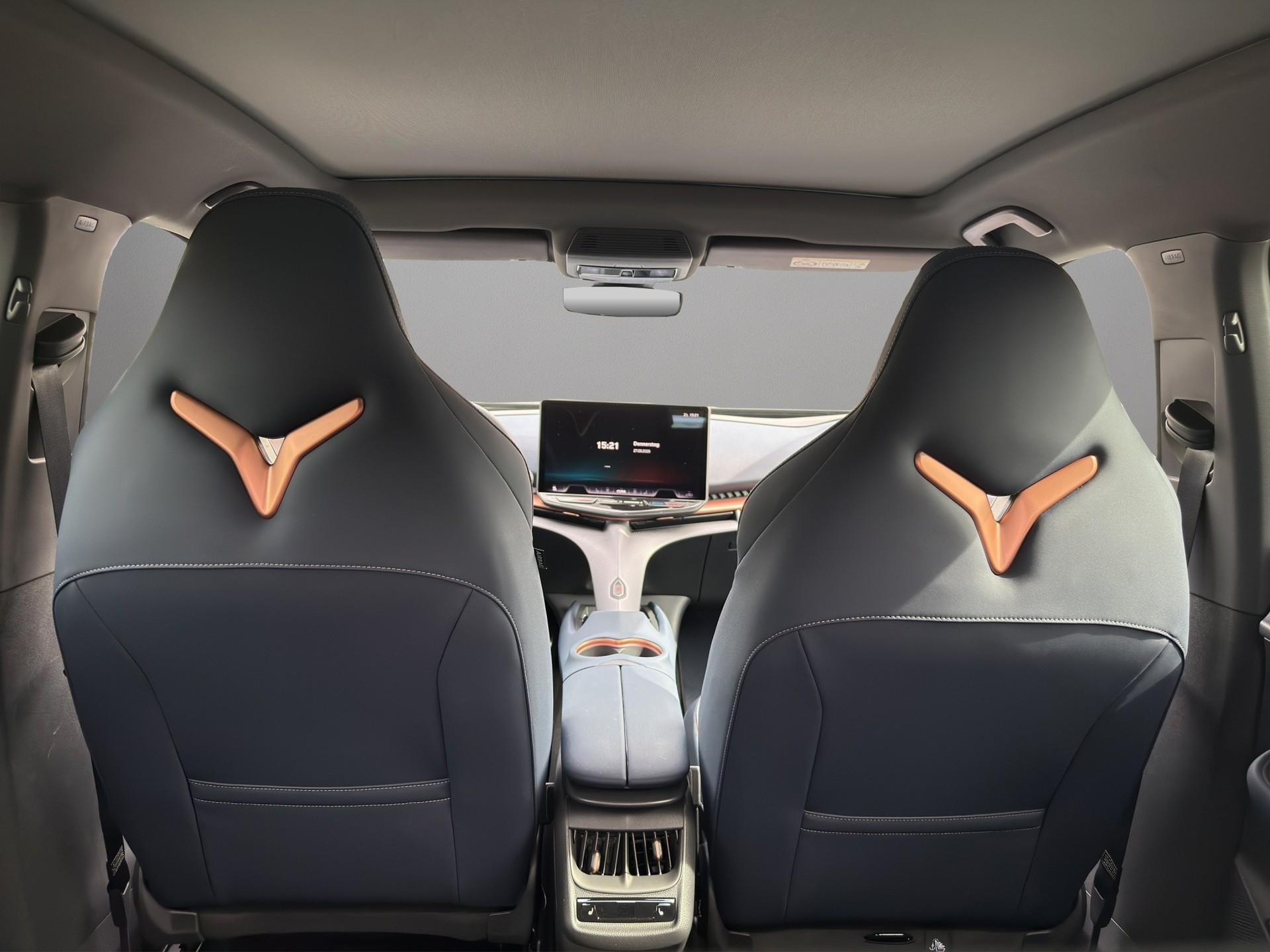 CUPRA Tavascan Type 9 77 kWh VZ Adrenaline-image-7