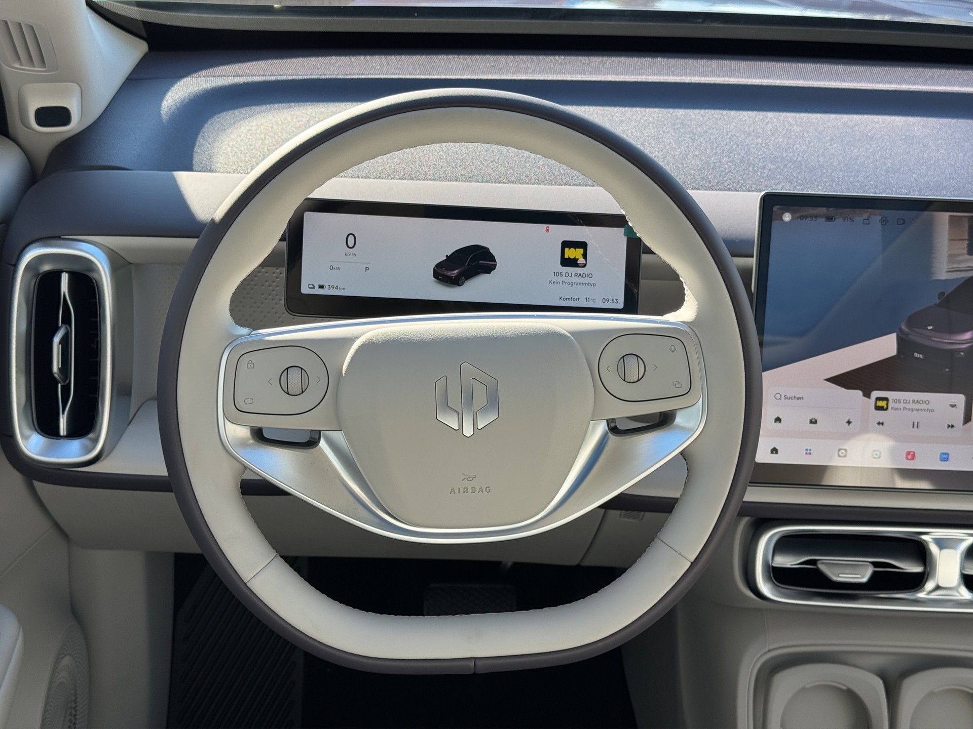 LEAPMOTOR B10 EV-image-13