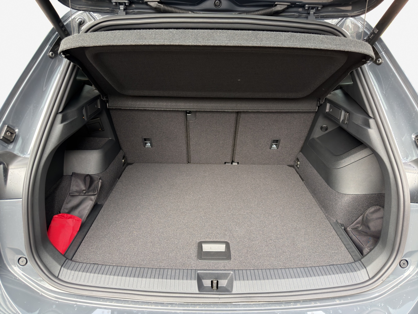 VW Tiguan 2.0 TDI SCR R-Line 4Motion DSG-image-12