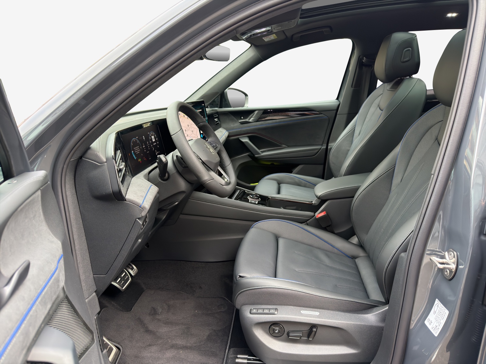 VW Tiguan 2.0 TDI SCR R-Line 4Motion DSG-image-7