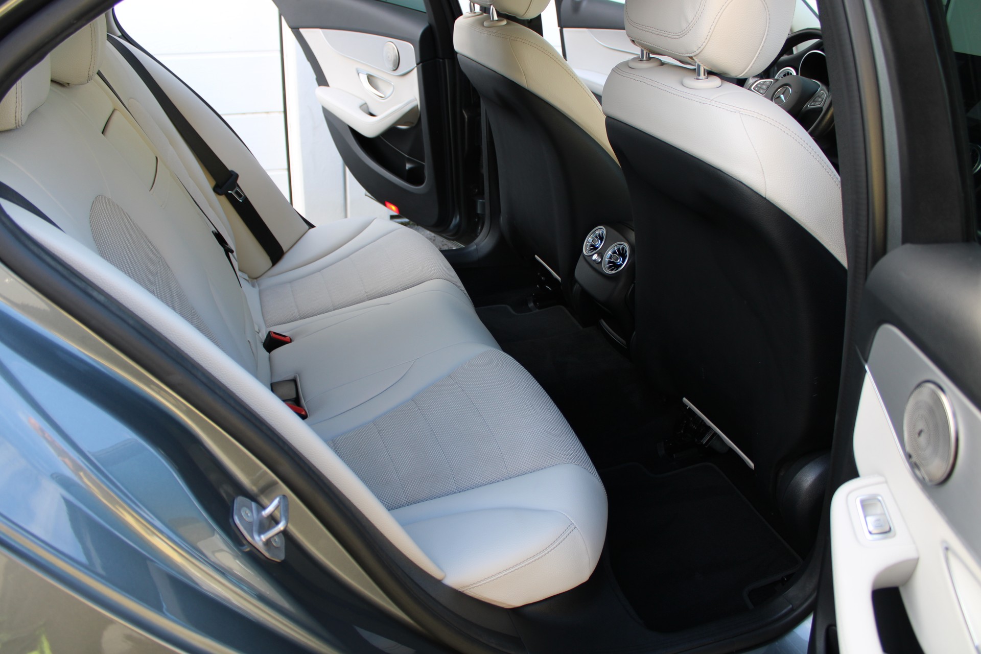 MERCEDES-BENZ C 250 BlueTEC Avantgarde 4Matic 9G-Tronic-image-20