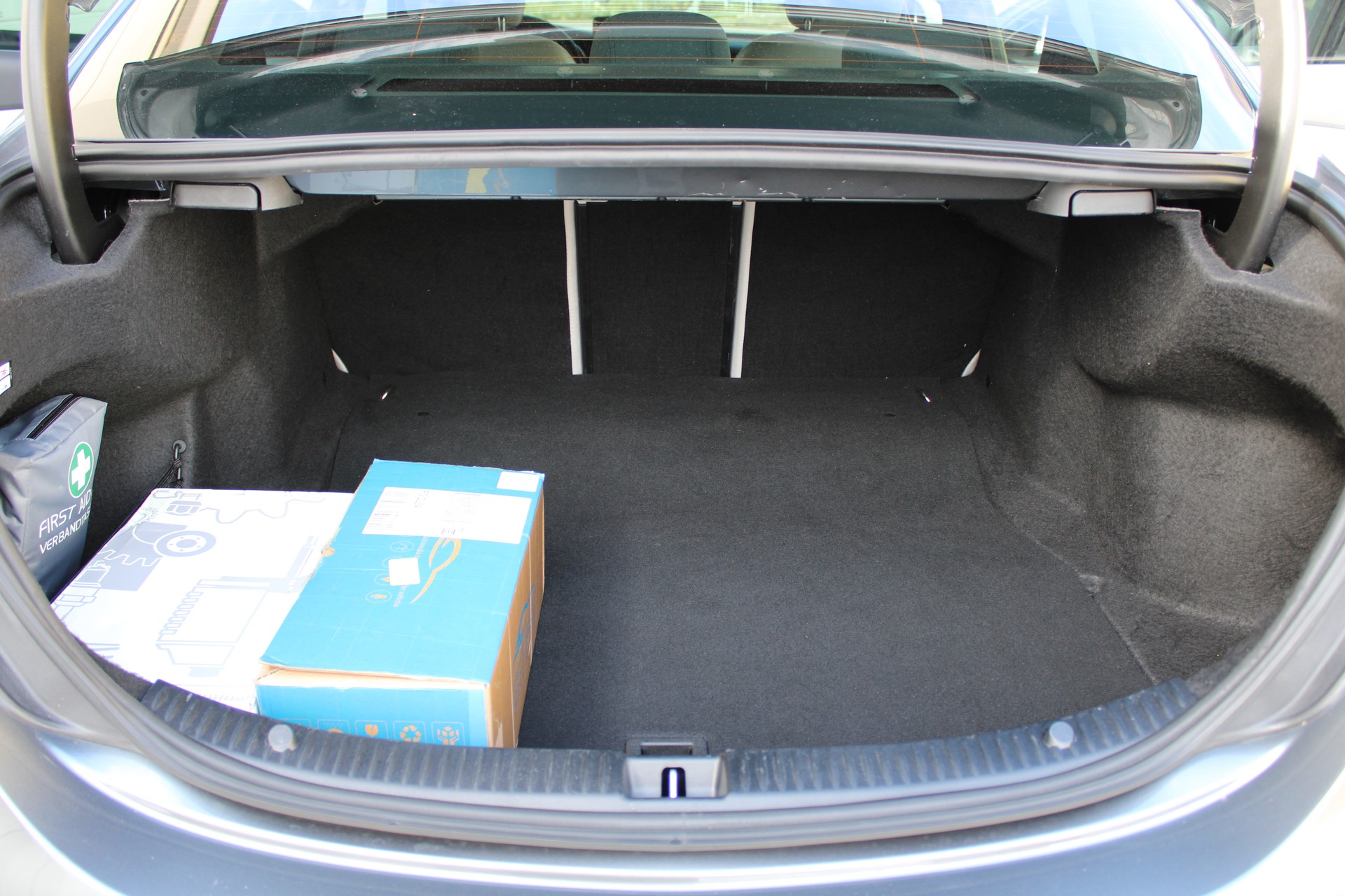 MERCEDES-BENZ C 250 BlueTEC Avantgarde 4Matic 9G-Tronic-image-25