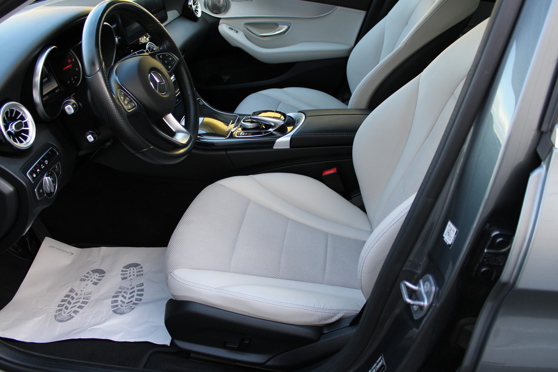 MERCEDES-BENZ C 250 BlueTEC Avantgarde 4Matic 9G-Tronic-image-18