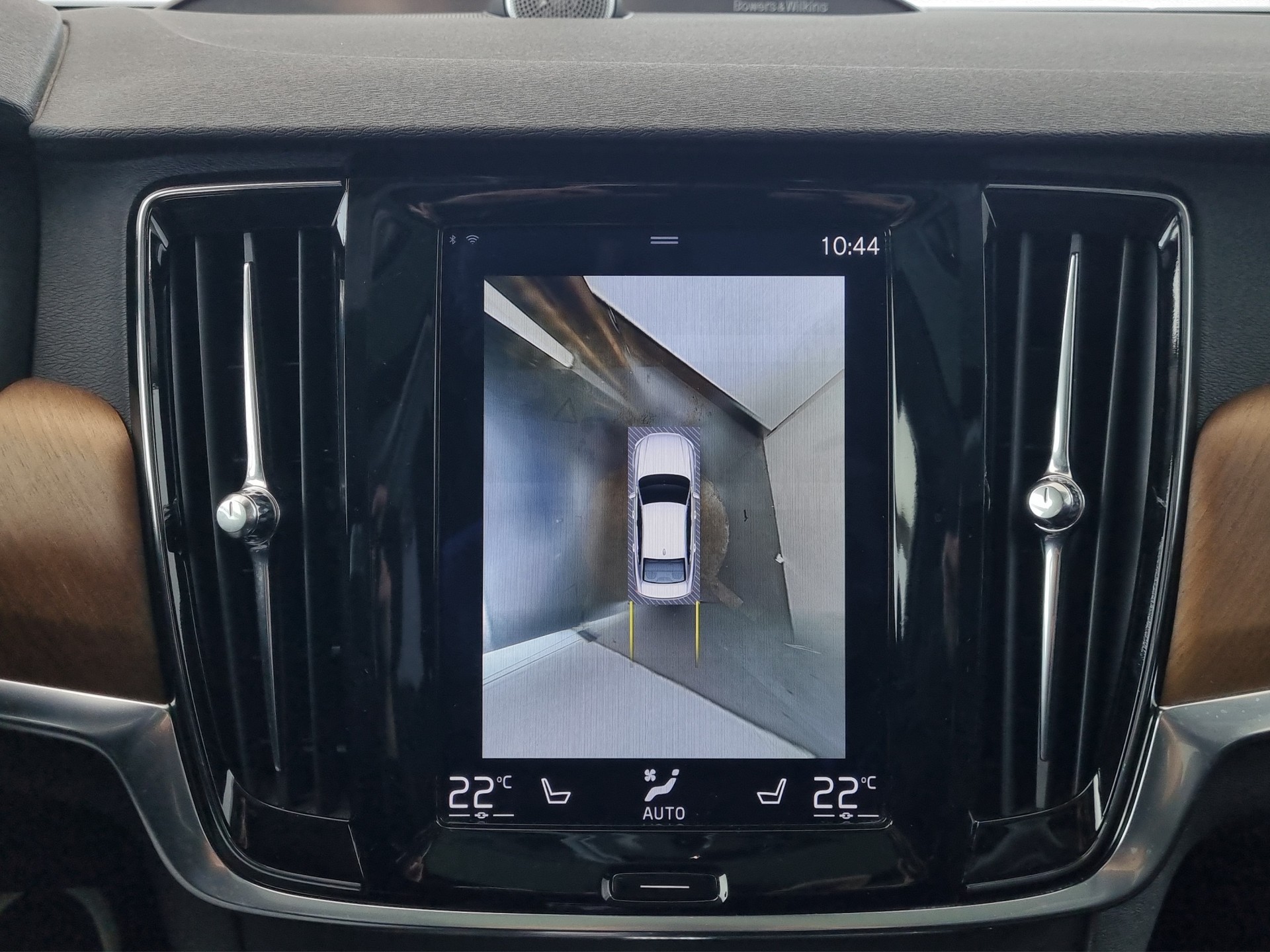 VOLVO S90 2.0 T8 TE Inscription AWD-image-15