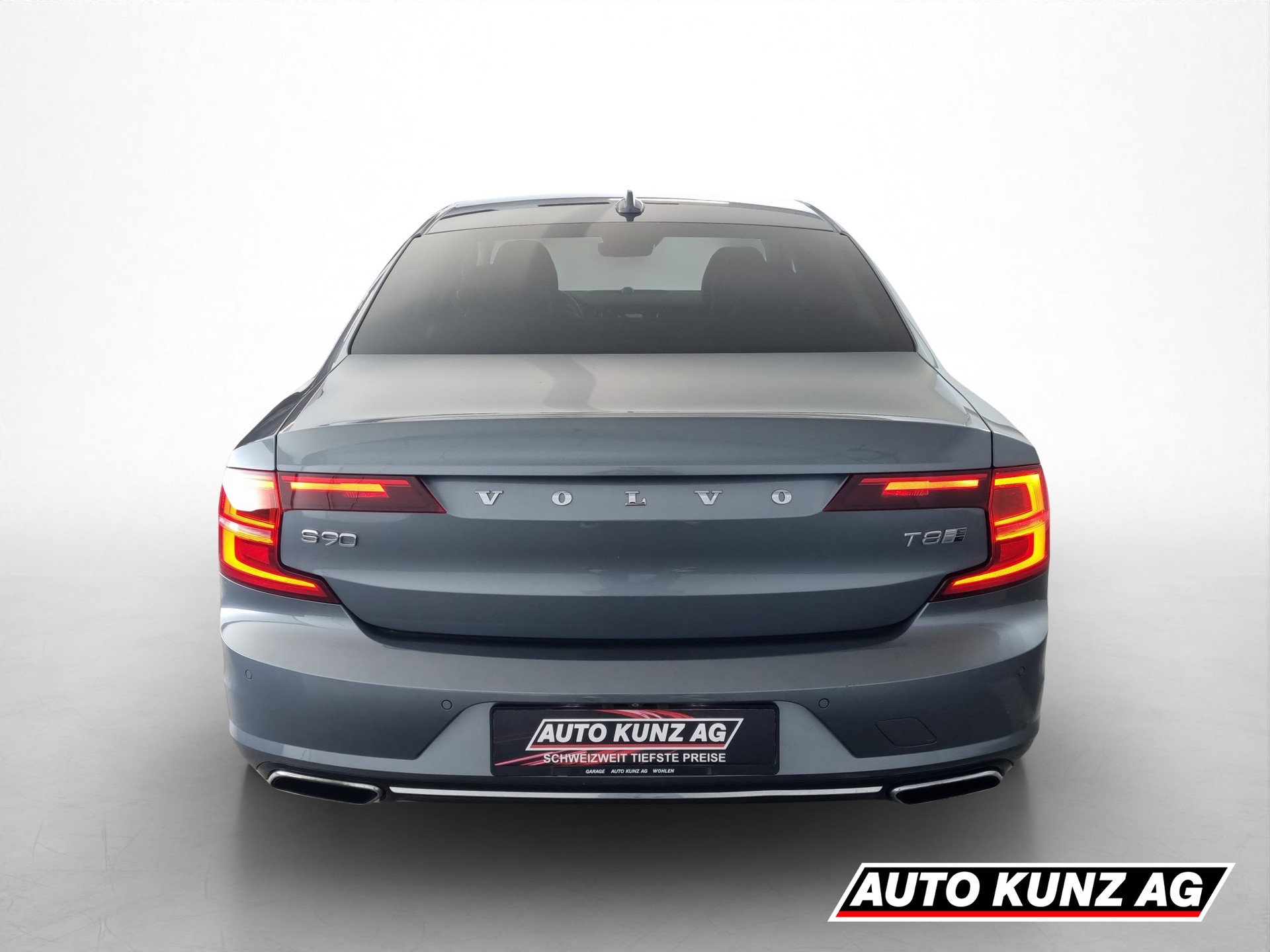 VOLVO S90 2.0 T8 TE Inscription AWD-image-4