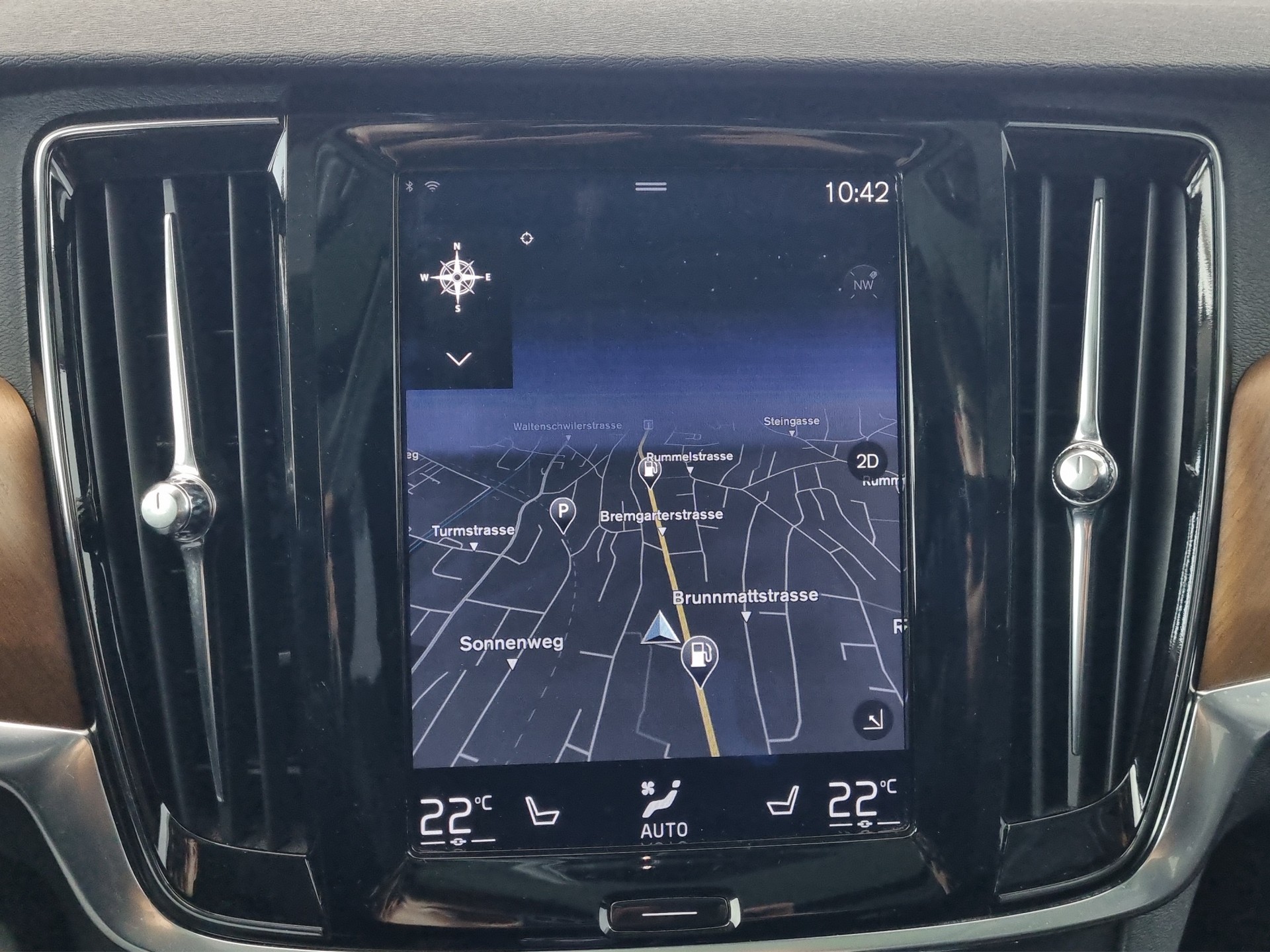 VOLVO S90 2.0 T8 TE Inscription AWD-image-13