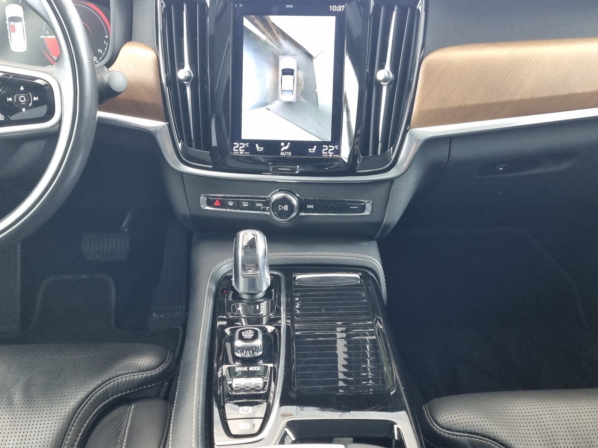 VOLVO S90 2.0 T8 TE Inscription AWD-image-9