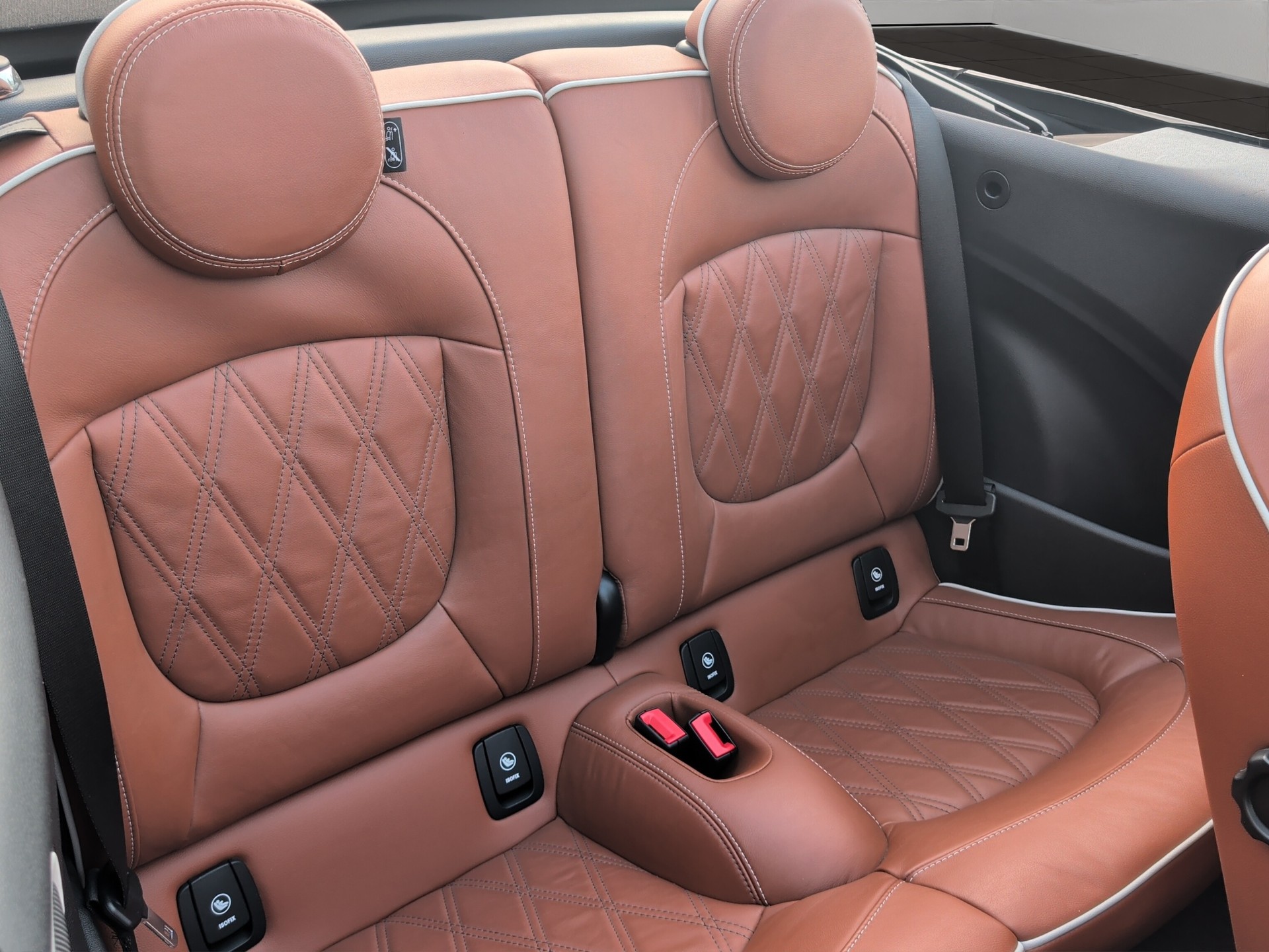 MINI Cooper S Cabriolet Steptronic-image-20