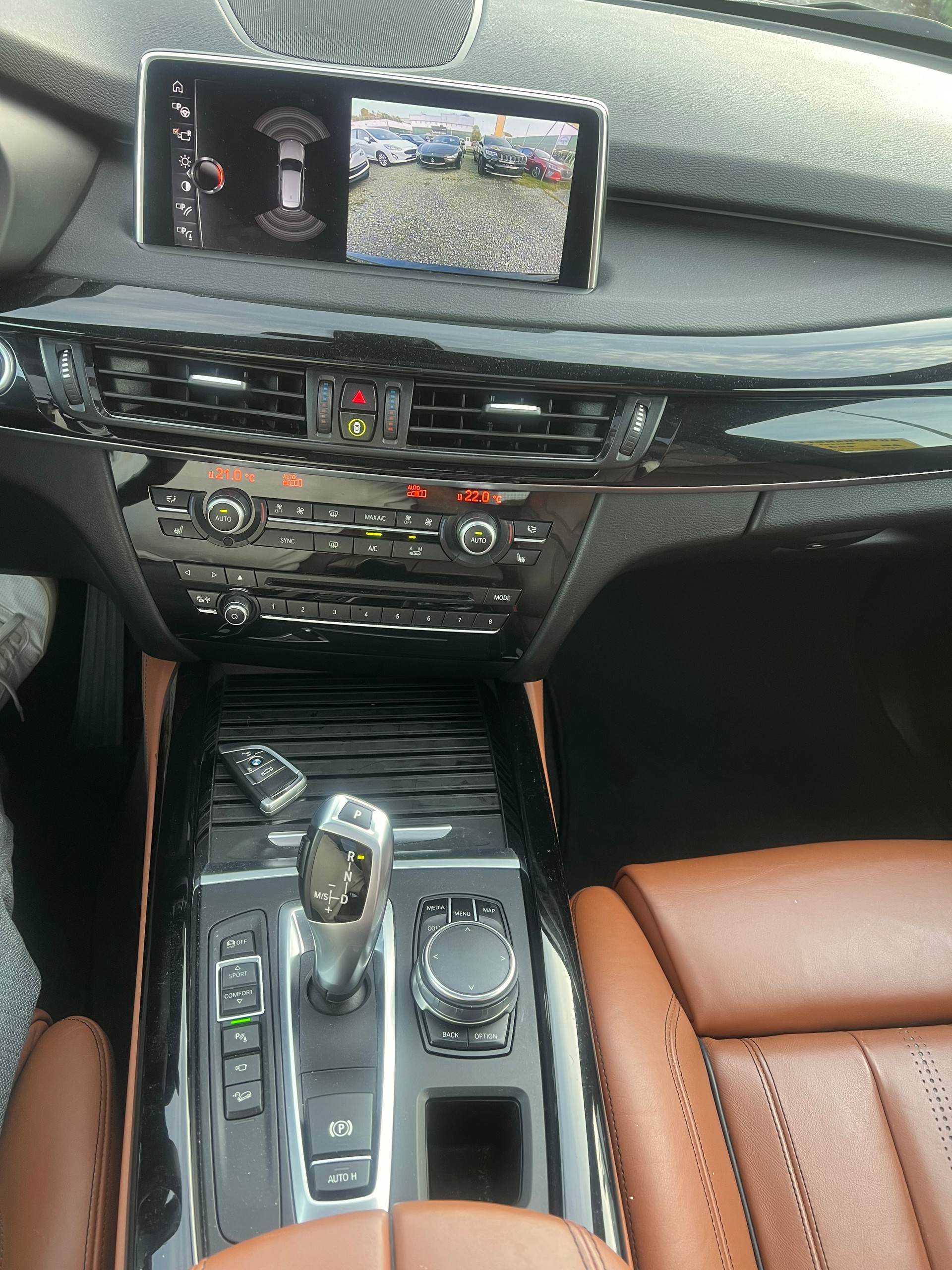 BMW X5 xDrive 35i Steptronic Individual-image-15