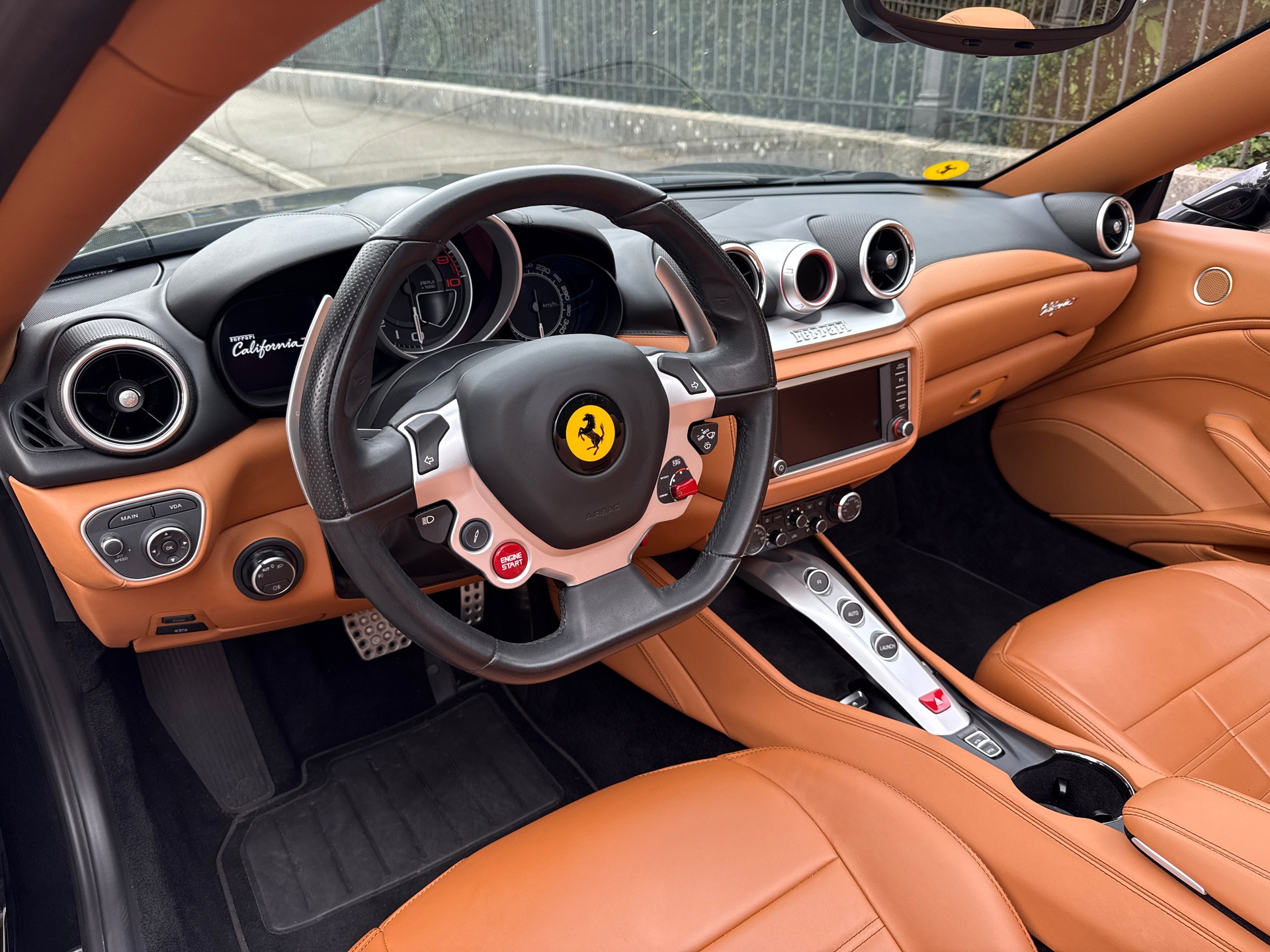 FERRARI California 3.9 V8 T-image-4