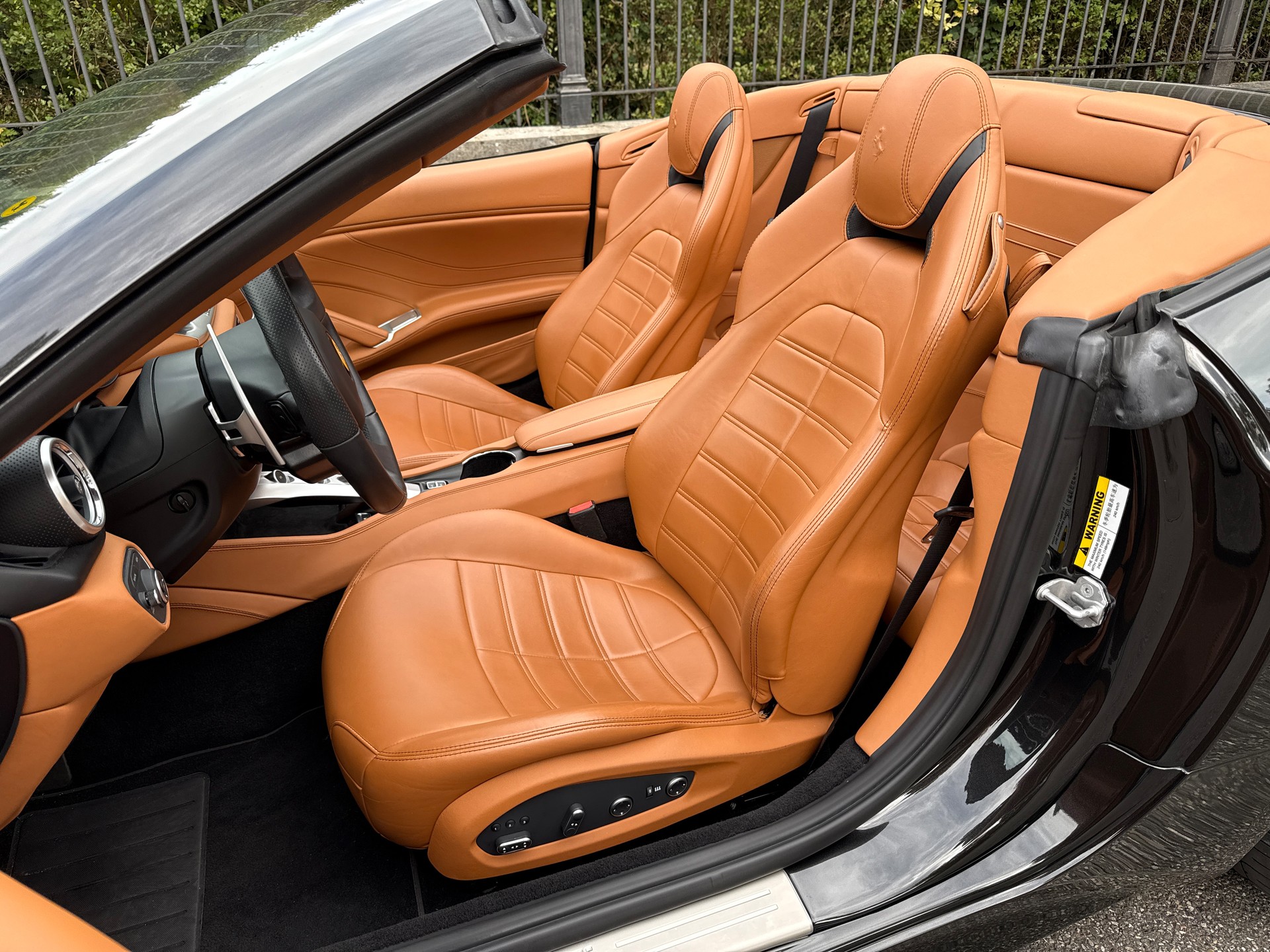 FERRARI California 3.9 V8 T-image-5