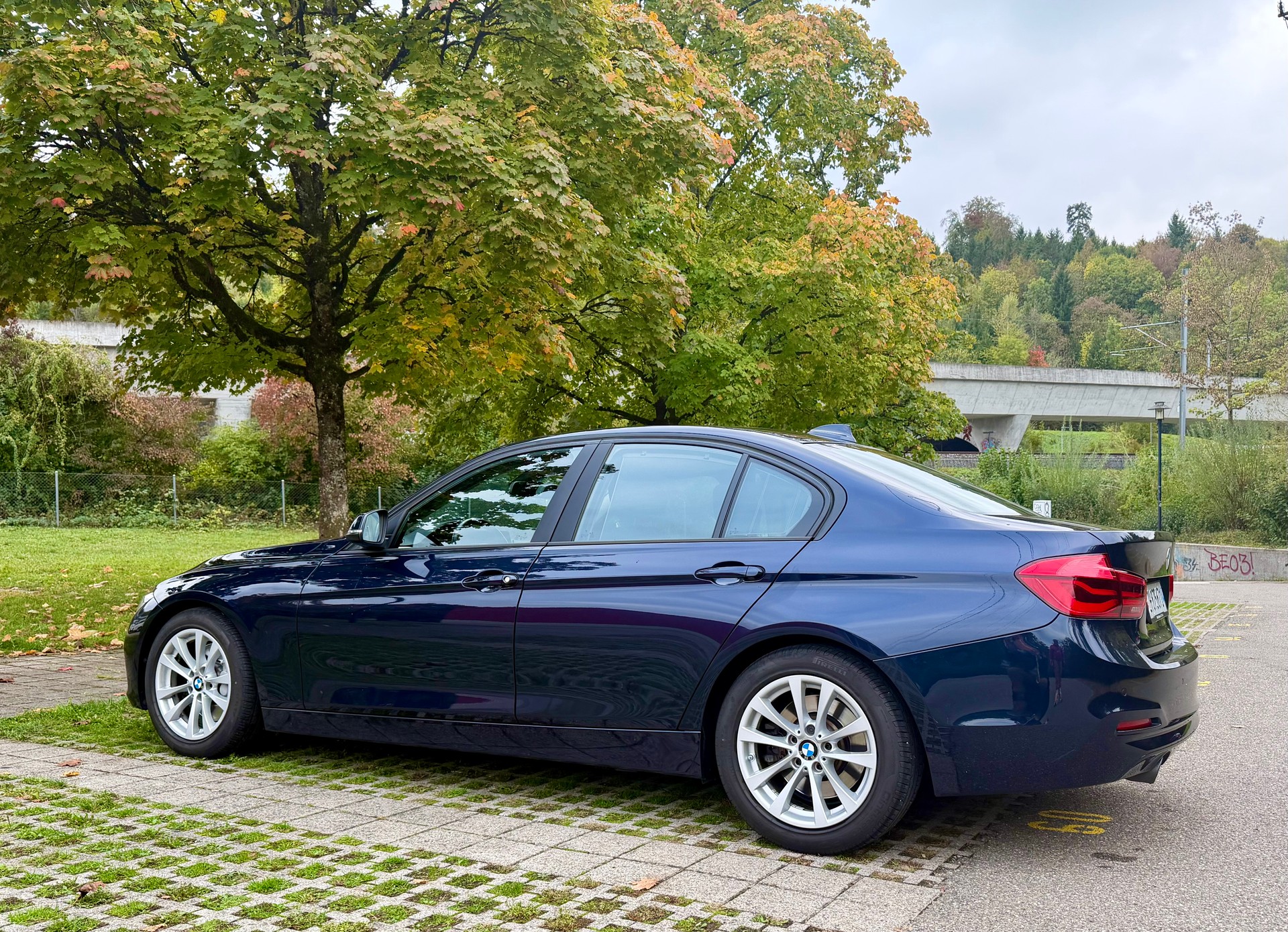 BMW 340i xDrive-image-1