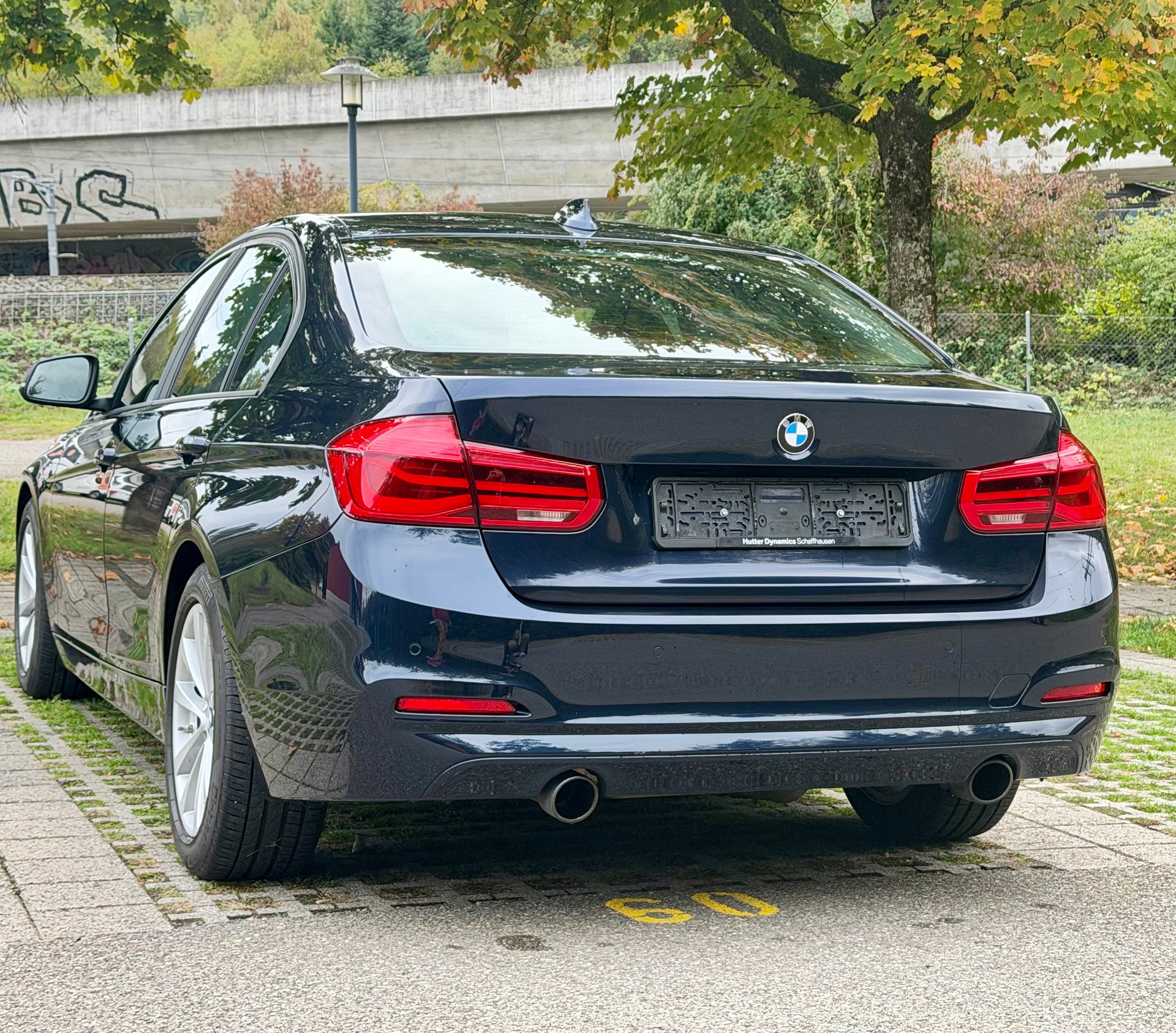 BMW 340i xDrive-image-2
