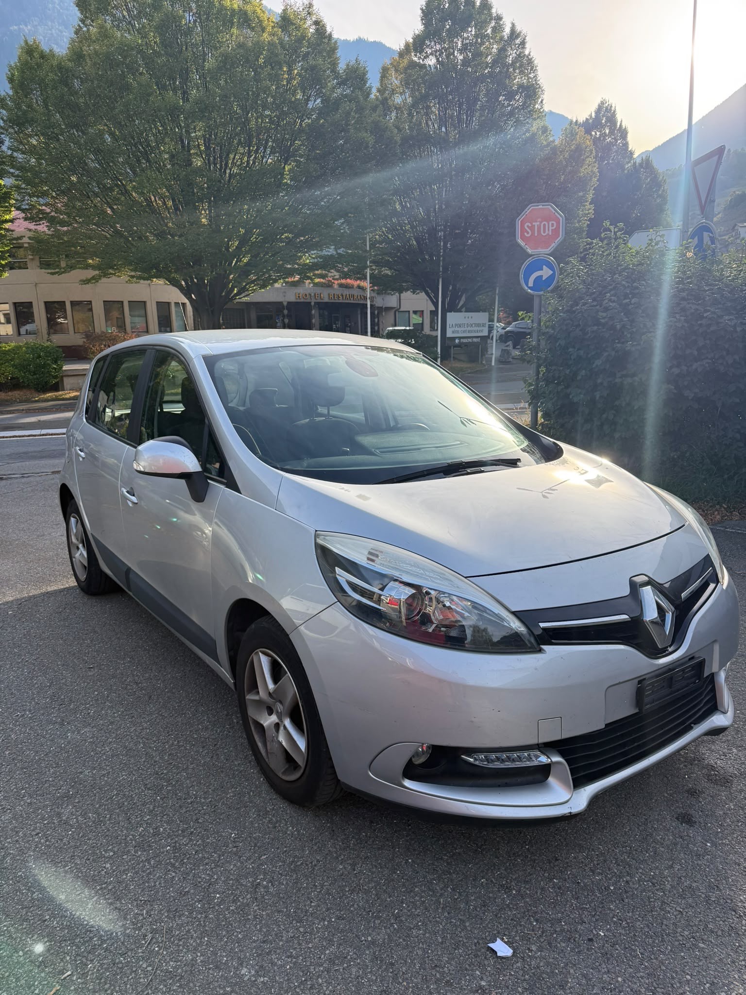 Car photo