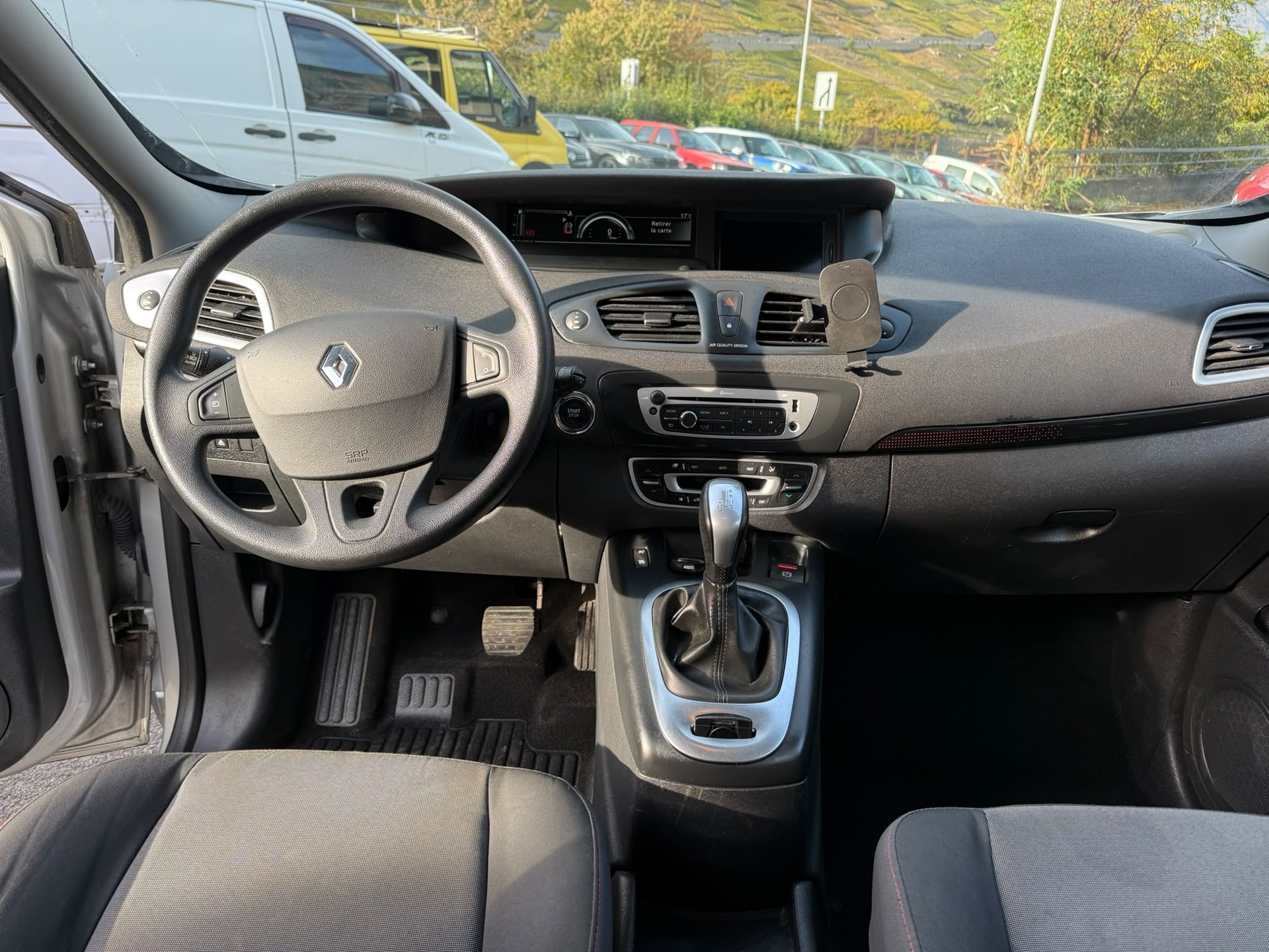 RENAULT Scénic 1.5 dCi Expression EDC-image-8