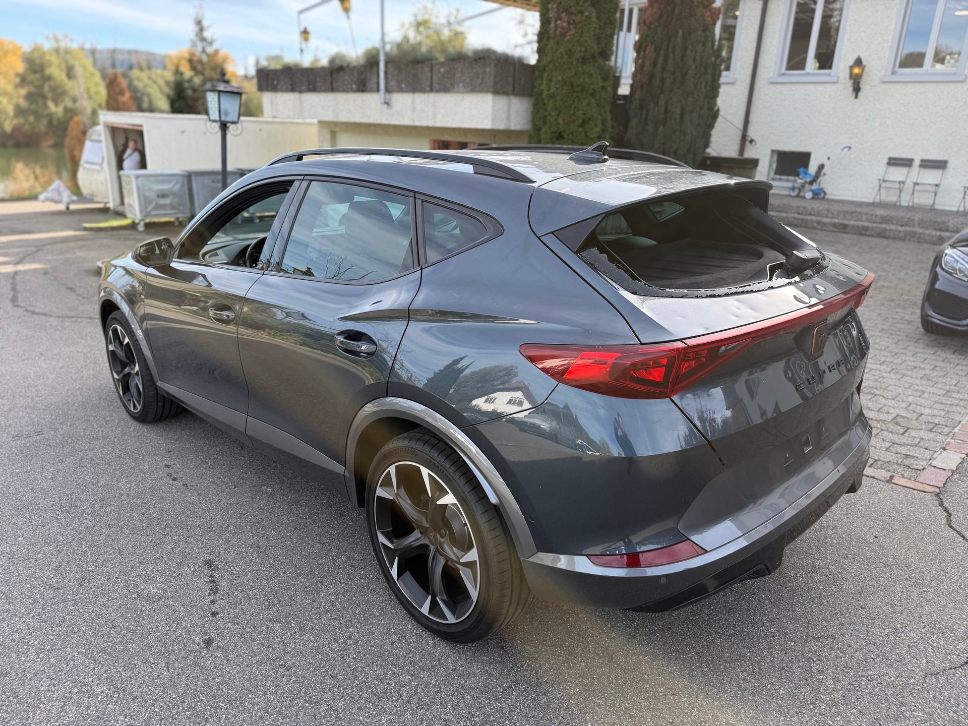 CUPRA Formentor 1.5 TSI DSG-image-5