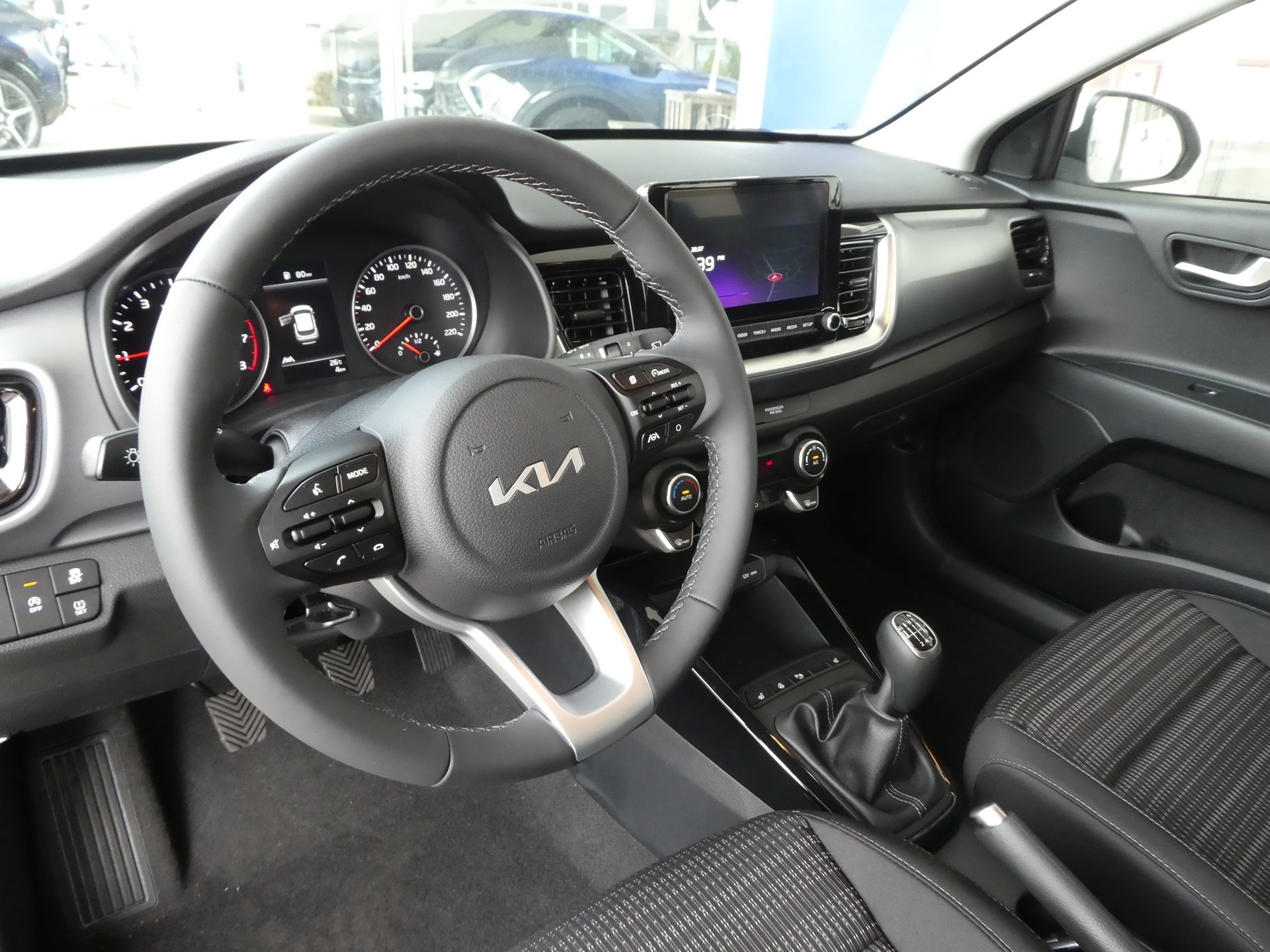 KIA Stonic 1.0 T-GDI Power-image-5