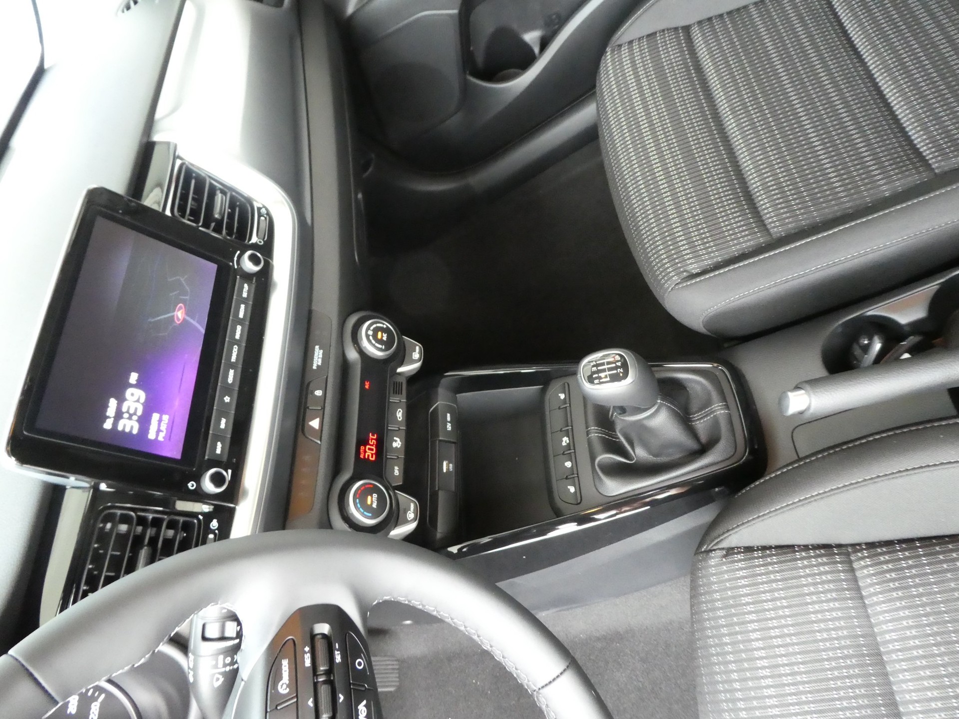 KIA Stonic 1.0 T-GDI Power-image-6