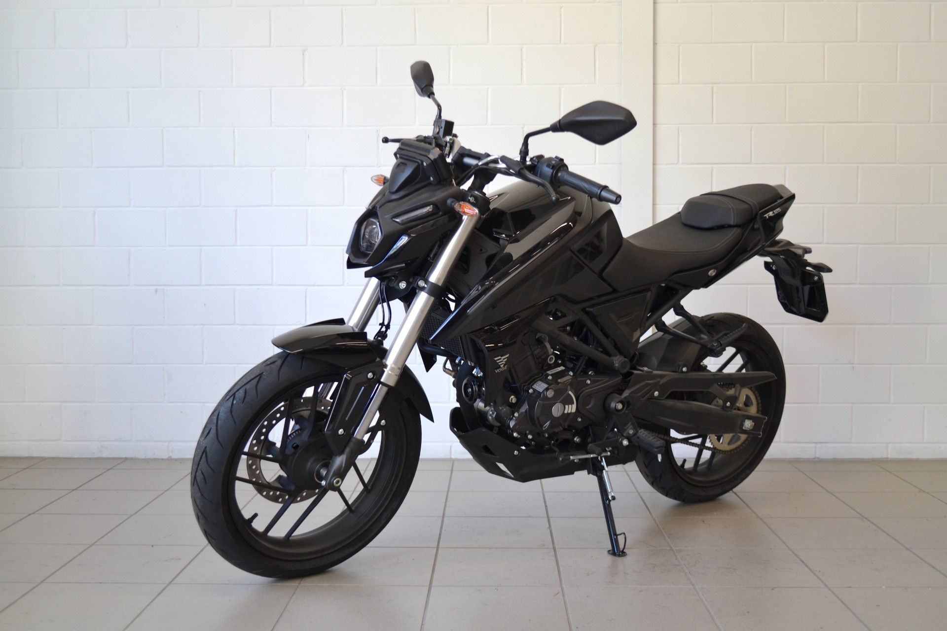 VOGE 125 R-showroom-element-1