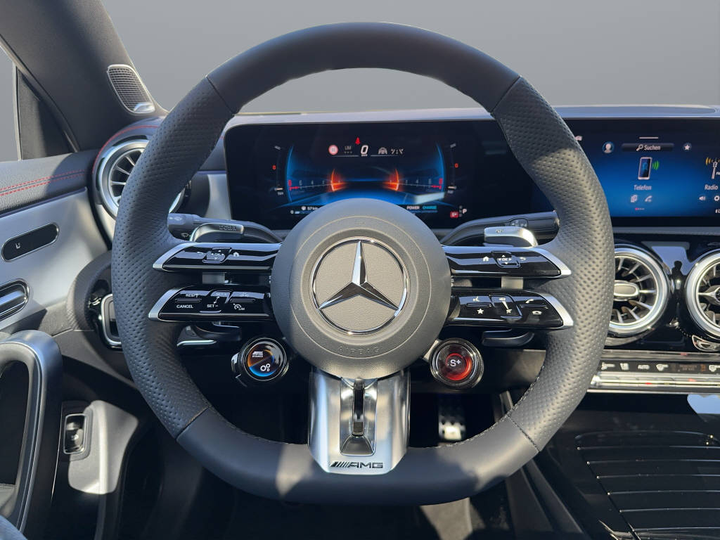 MERCEDES-BENZ CLA 35 AMG 4matic-image-10