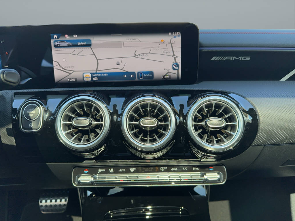MERCEDES-BENZ CLA 35 AMG 4matic-image-13