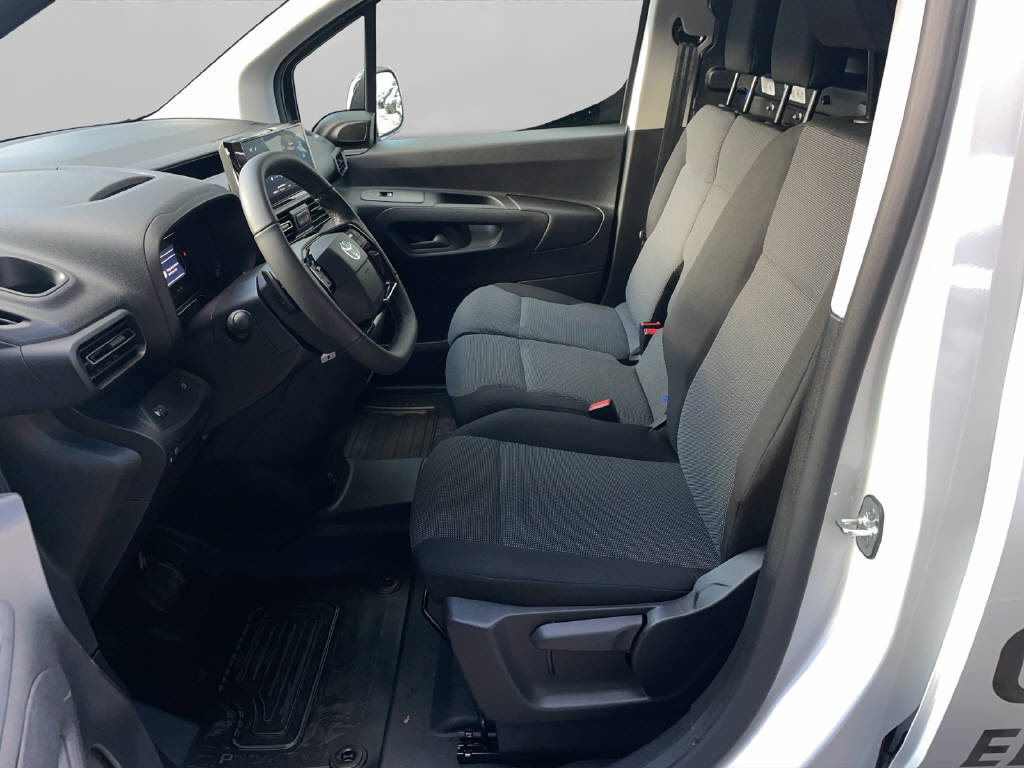 TOYOTA PROACE CITY Van L1 50KWh Activ 46969/117-showroom-element-3