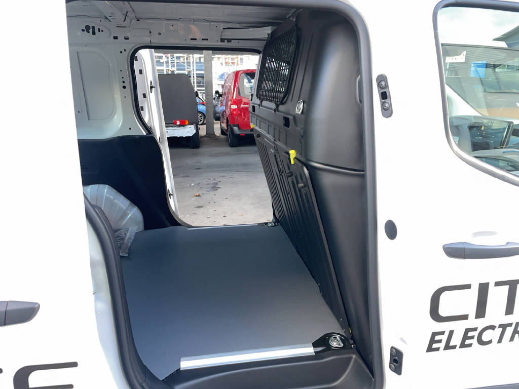 TOYOTA PROACE CITY Van L1 50KWh Activ 46969/117-image-7