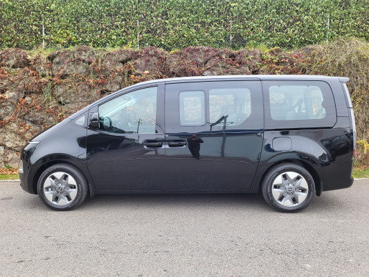 HYUNDAI Staria W. 1.6 HEV Vertex-image-2