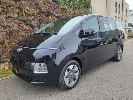HYUNDAI Staria W. 1.6 HEV Vertex