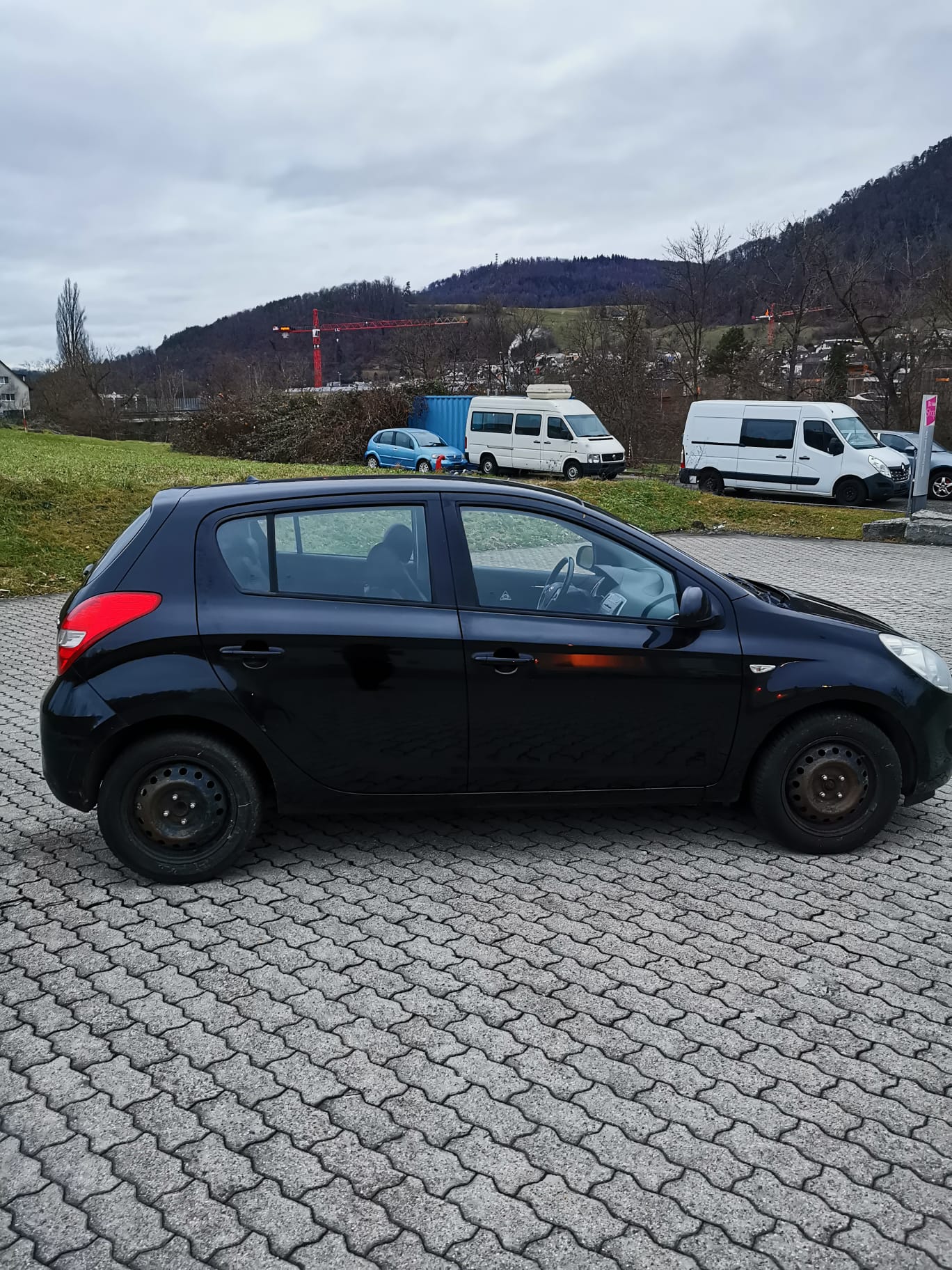 HYUNDAI i20 1.6 Premium-image-5