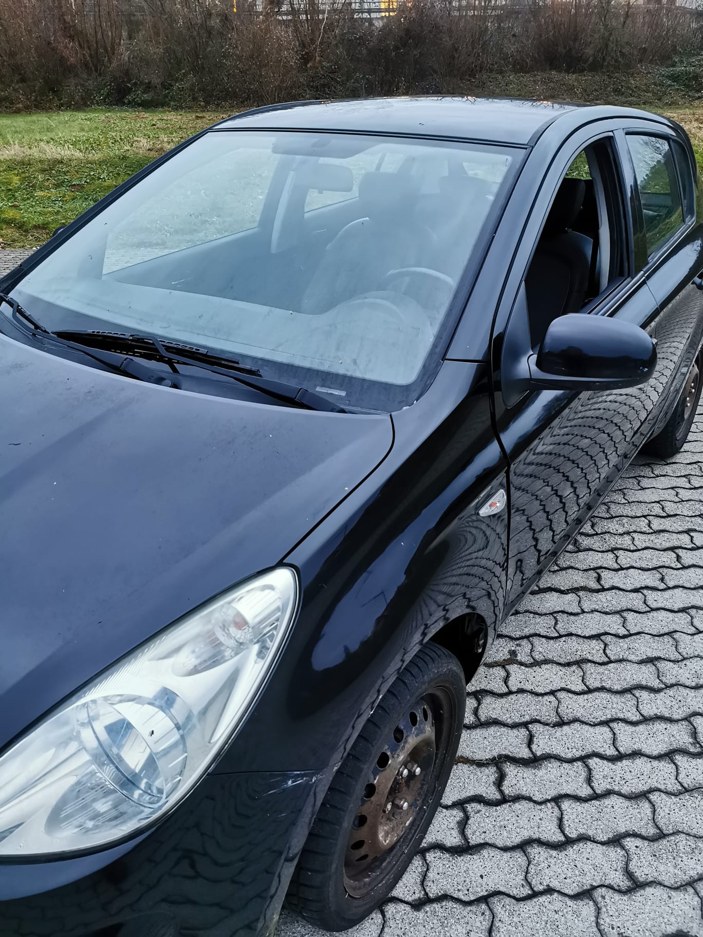HYUNDAI i20 1.6 Premium-image-4