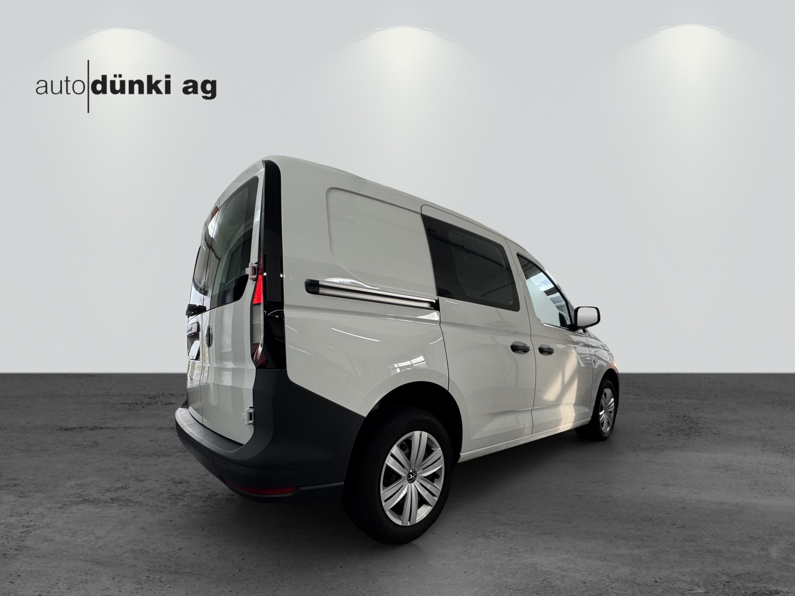 VW Caddy Cargo 2.0TDI Entry-image-3