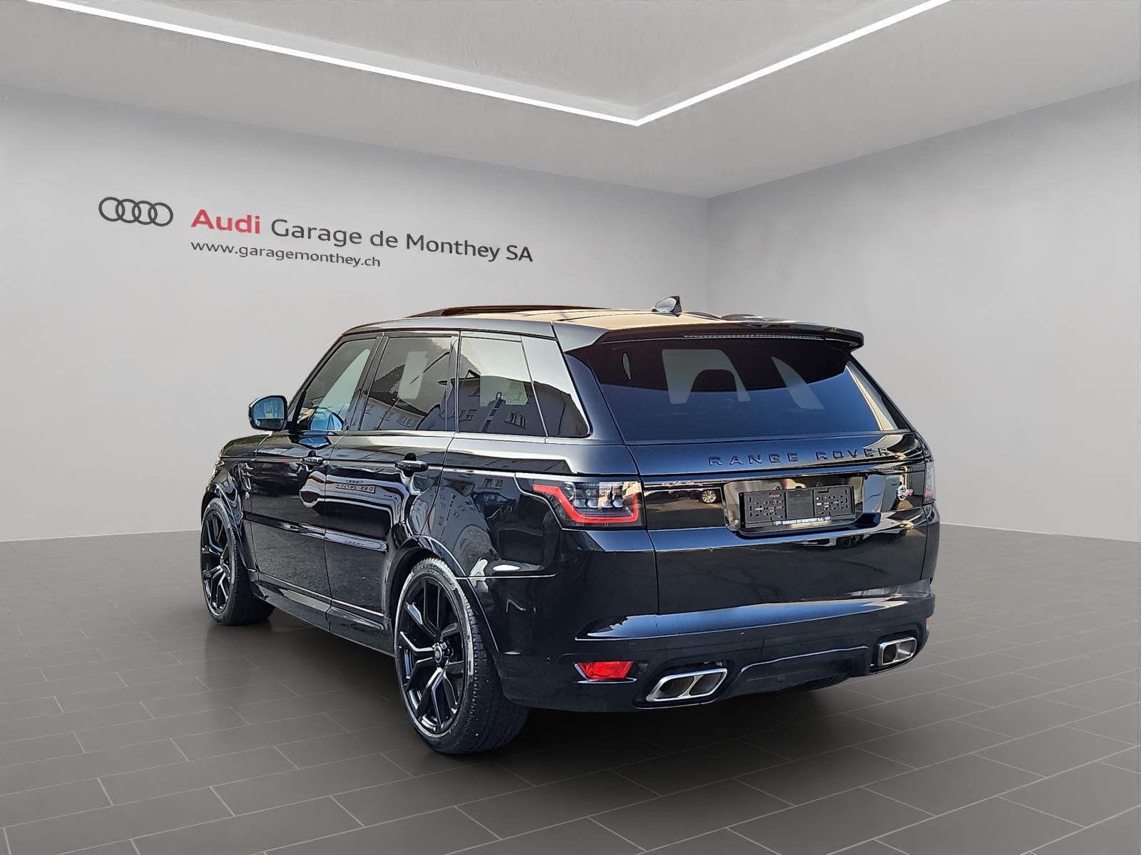 LAND ROVER Range Rover Sport 5.0 V8 S/C SVR Automatic-image-1