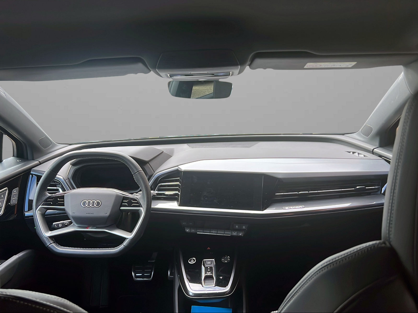 AUDI Q4 e-tron 50 quattro-image-9